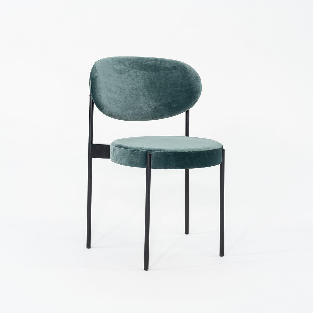XXIe siècle et contemporain 2024 Verner Panton pour Verpan 430 Chaise en velours sarcelle avec structure noire en vente
