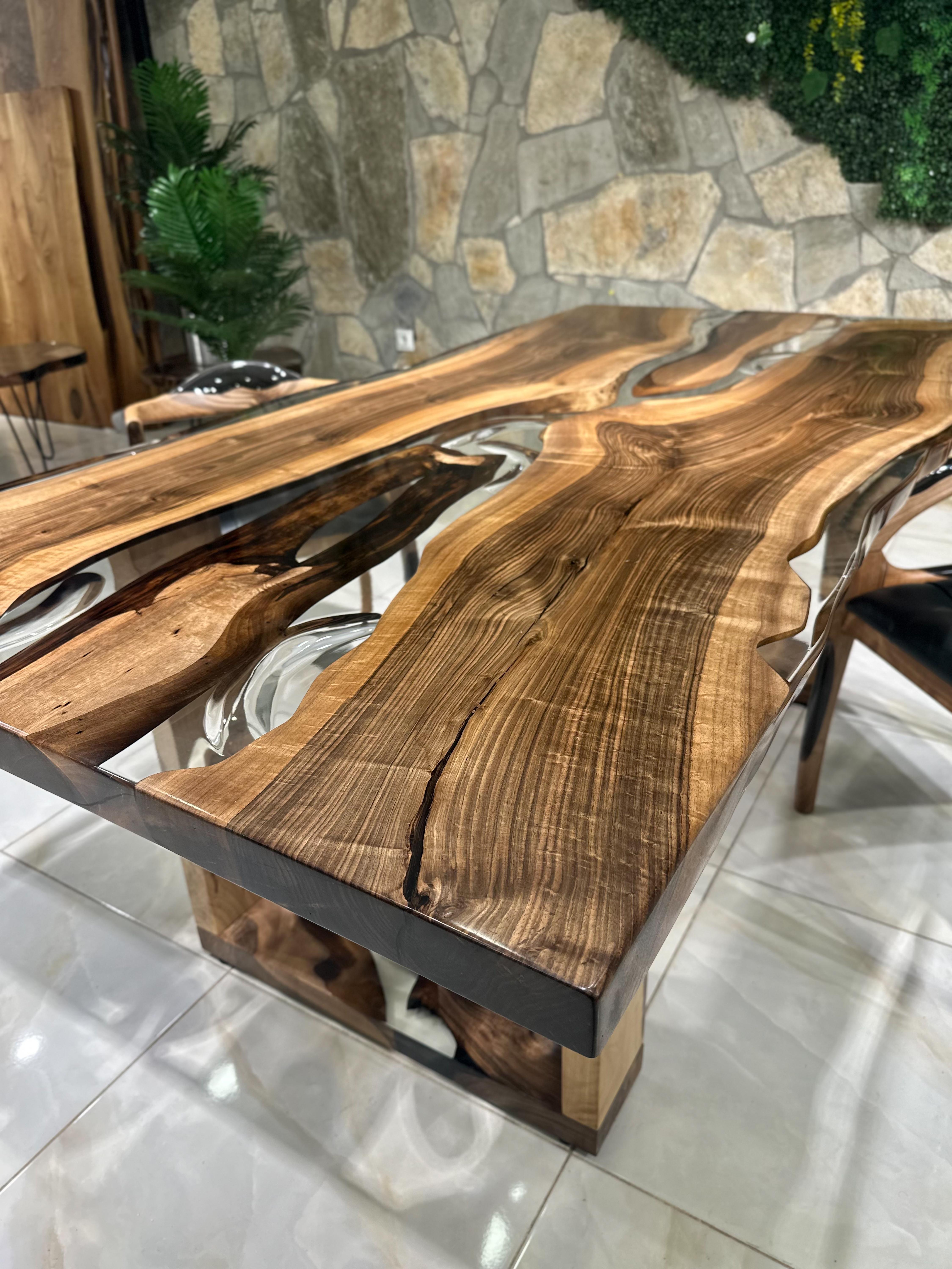 2024 - Walnut Wood Ultra Clear Epoxy Resin Dining Table For Sale 6
