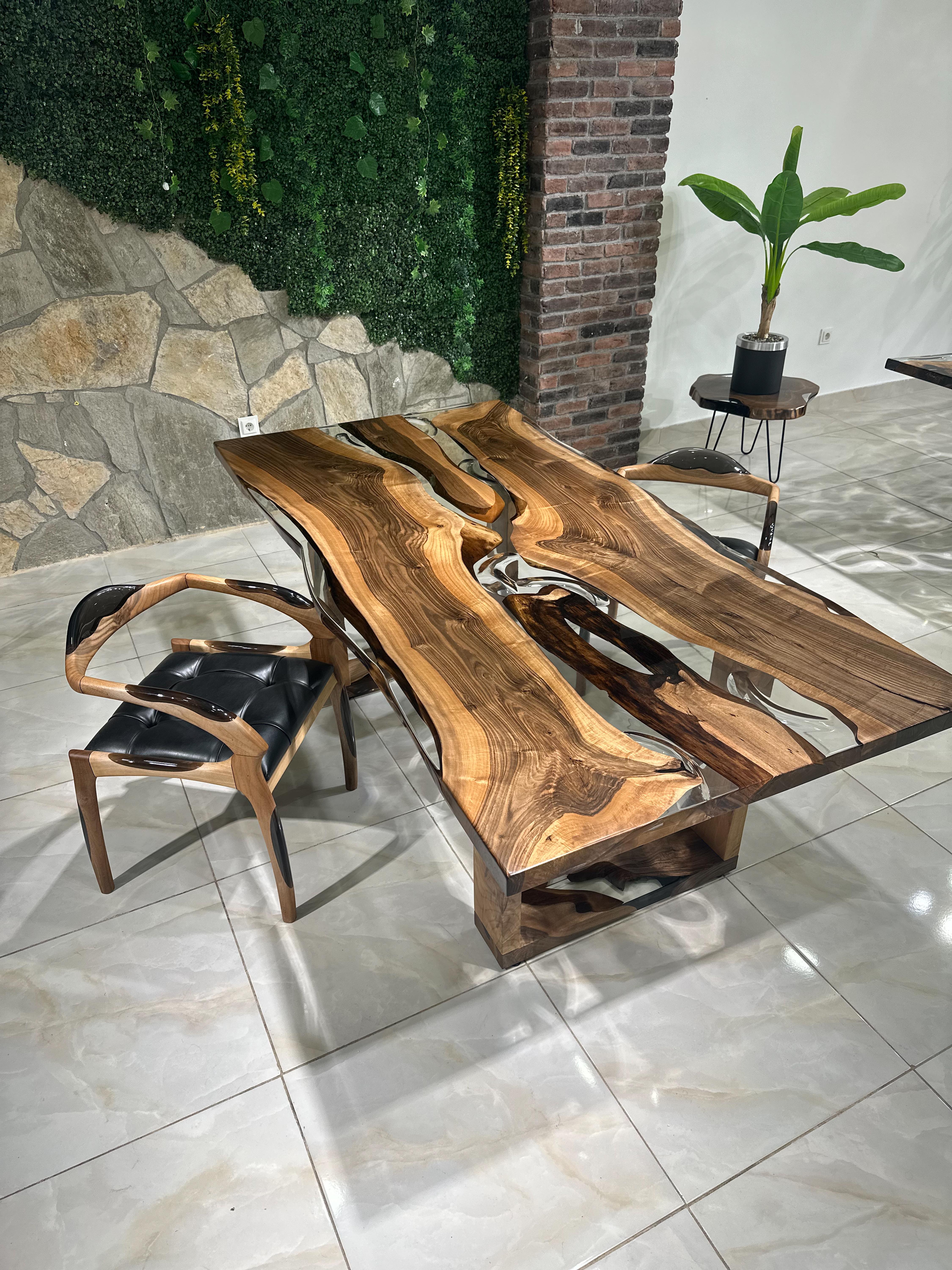 Contemporary 2024 - Walnut Wood Ultra Clear Epoxy Resin Dining Table For Sale