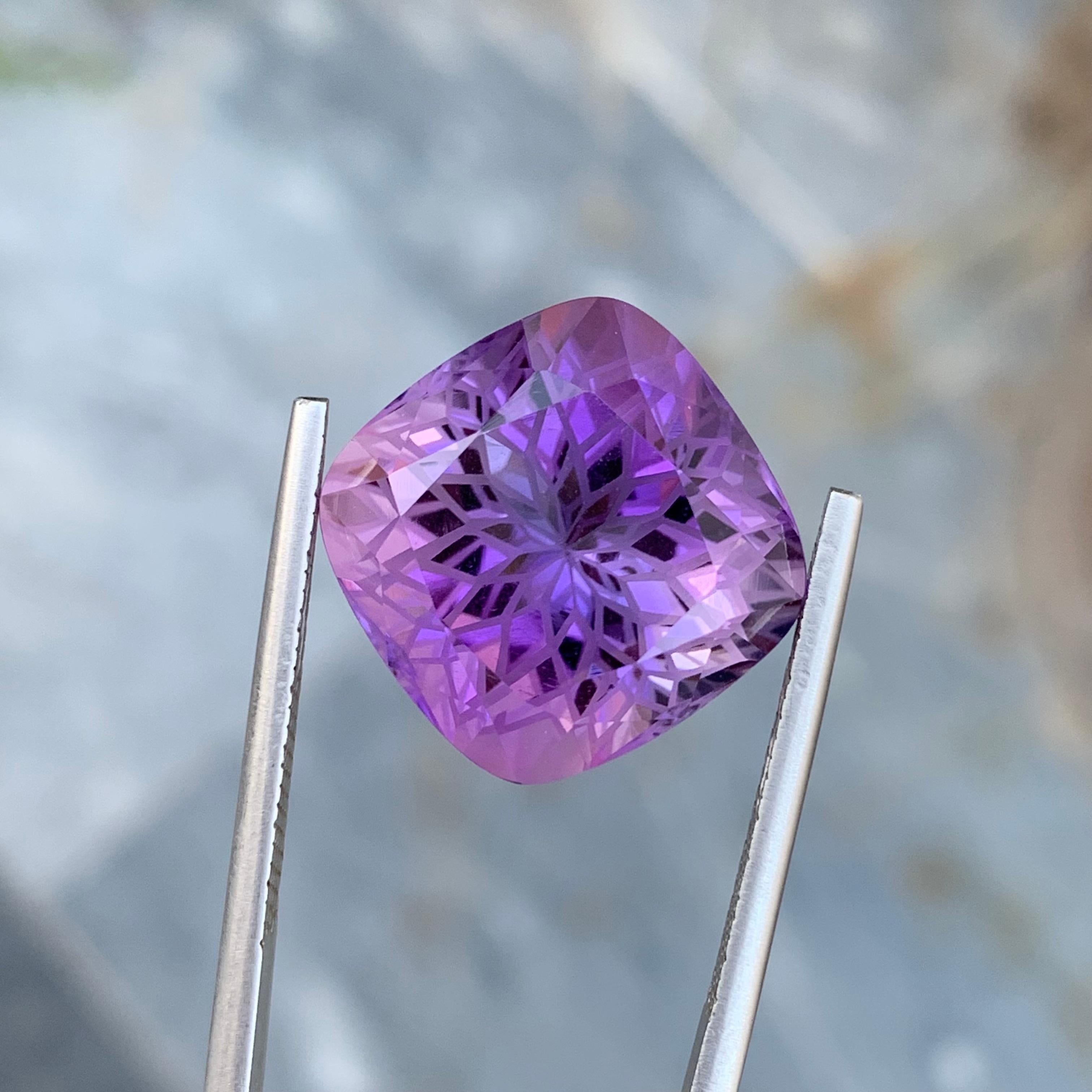 20.25 Carat Natural Loose Amethyst Perfect Square Shape Gem For Necklace  For Sale 5