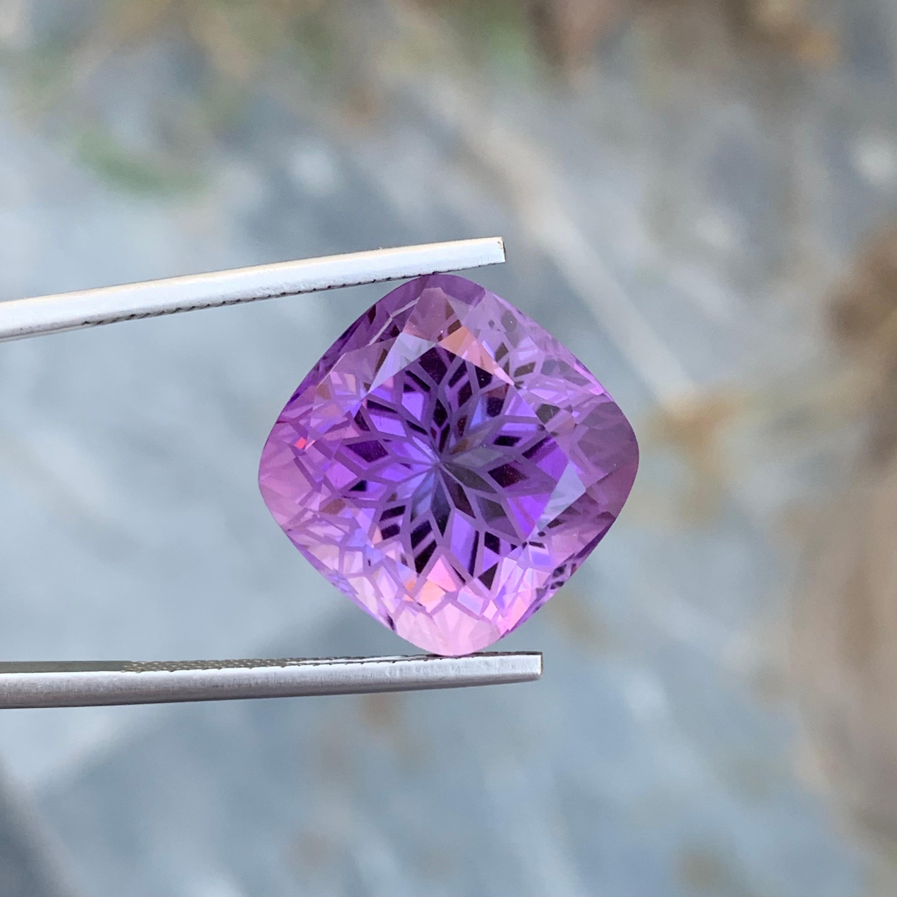 Women's or Men's 20.25 Carat Natural Loose Amethyst Perfect Square Shape Gem For Necklace  For Sale