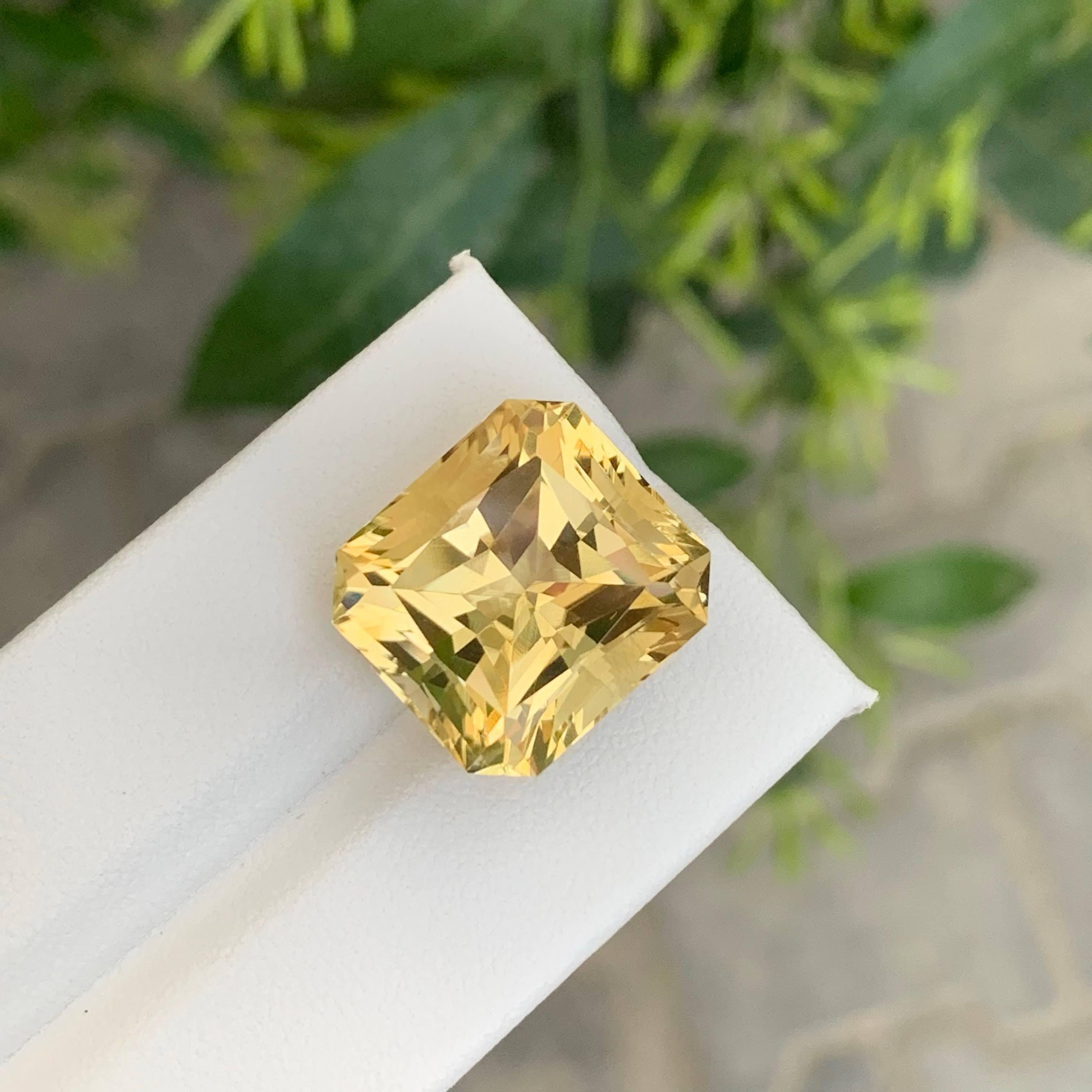 Modern 20.25 Carat Natural Loose Citrine Stone Emerald Precision Cut Brazilian Gemstone For Sale