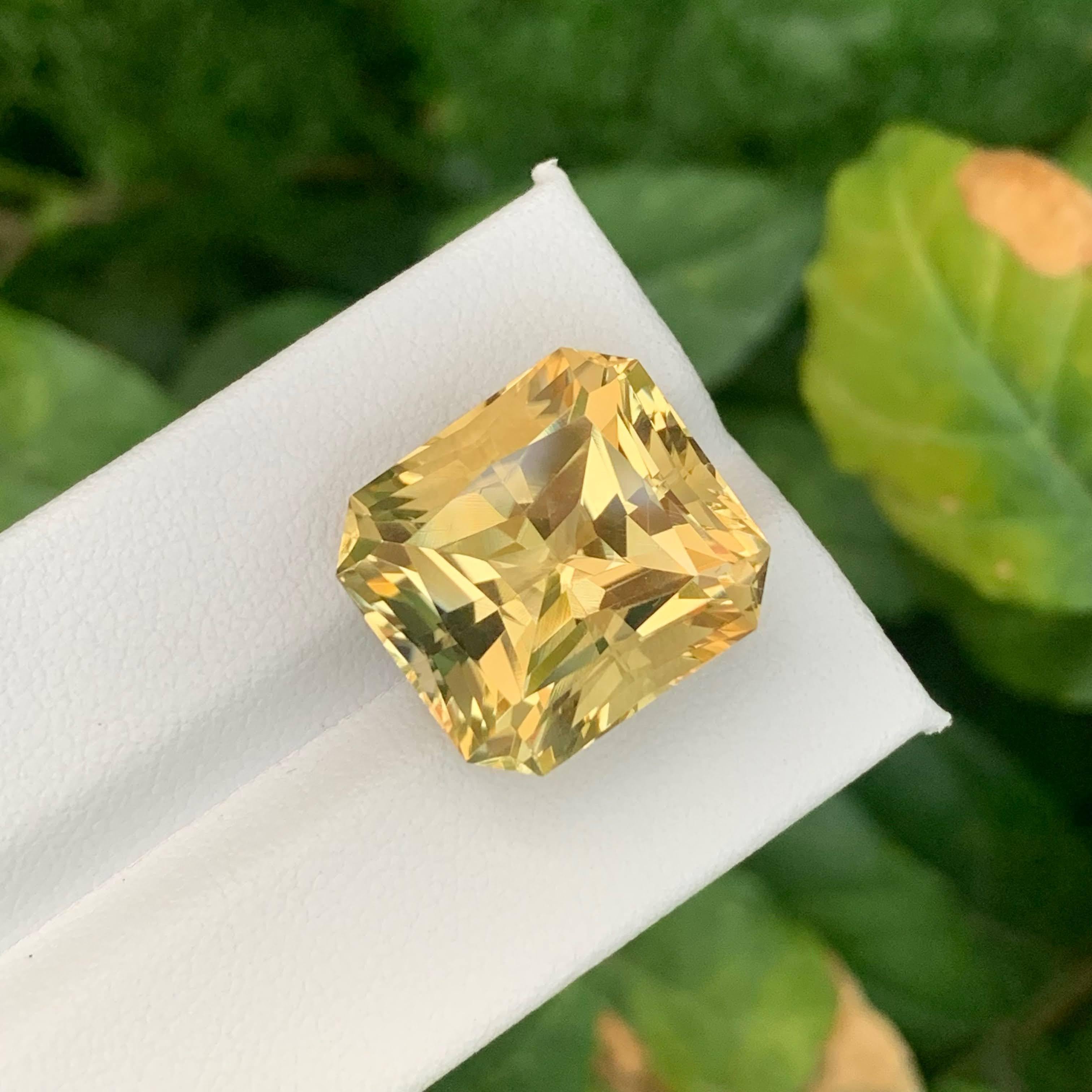 Emerald Cut 20.25 Carat Natural Loose Citrine Stone Emerald Precision Cut Brazilian Gemstone For Sale