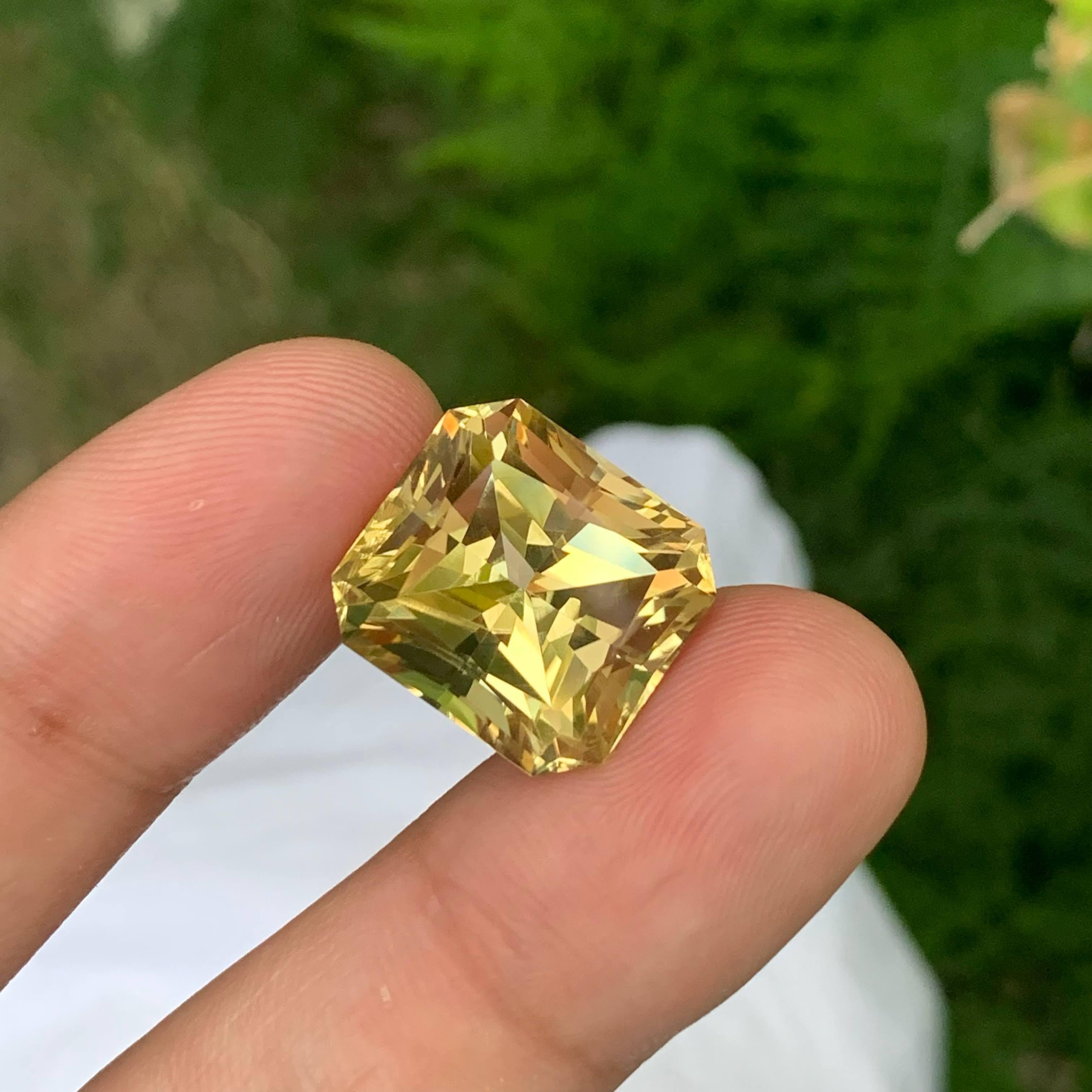 Women's or Men's 20.25 Carat Natural Loose Citrine Stone Emerald Precision Cut Brazilian Gemstone For Sale