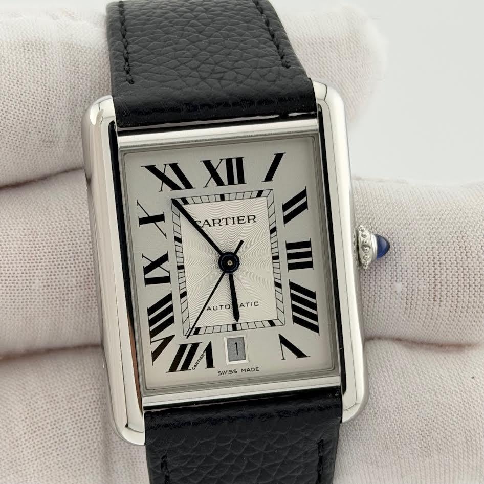 2025 Cartier Tank Must De Cartier XL WSTA0040 31mm x 41mm Silver Dial Box Paper In Excellent Condition For Sale In San Diego, CA
