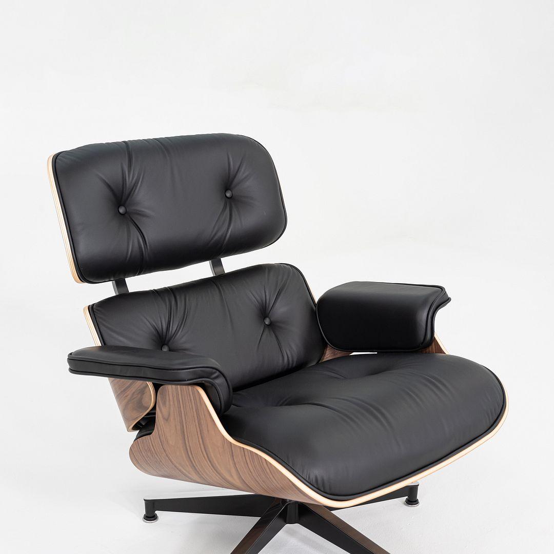 2025 Chaise longue Herman Miller ES6707 en cuir noir et noyer en vente 3