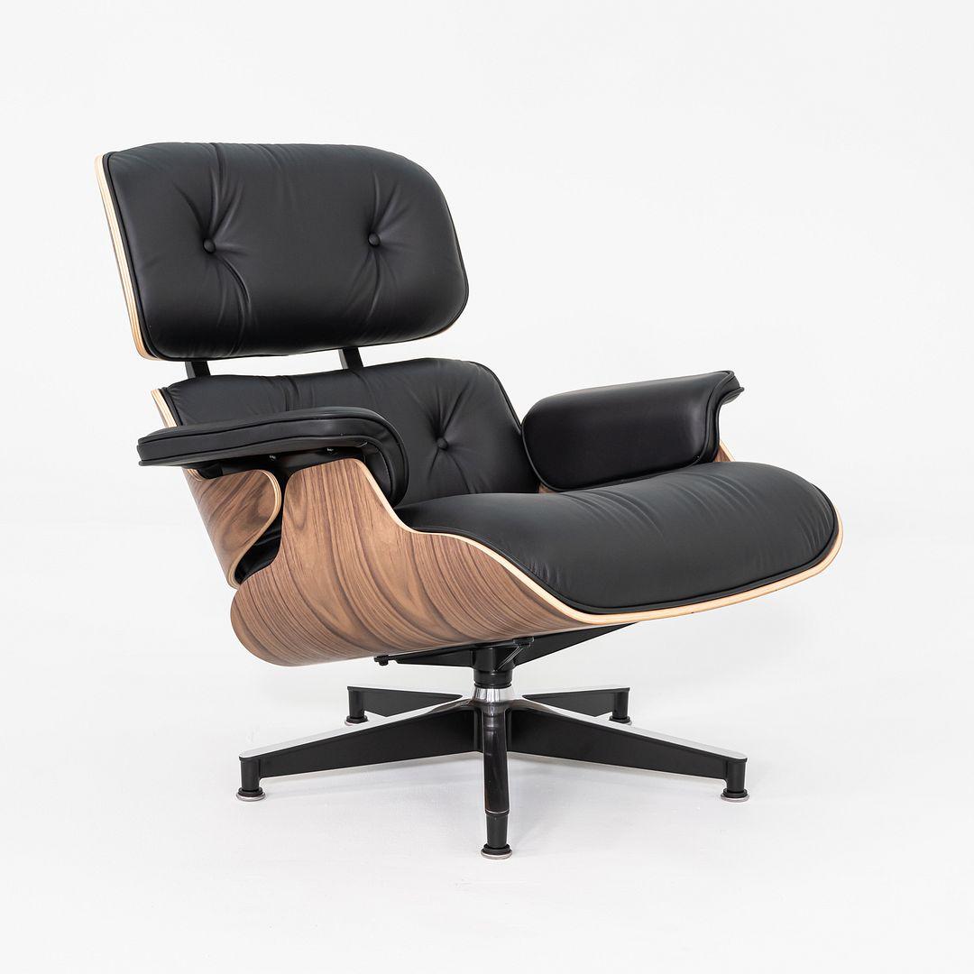2025 Chaise longue Herman Miller ES6707 en cuir noir et noyer en vente 2