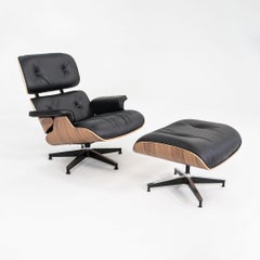 2025 Herman Miller Tall Lounge Chair et Ottoman Eames en cuir et noyer