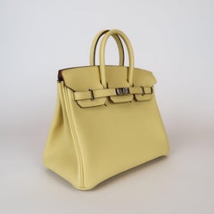 Birkin 25 PHW en cuir Togo « Jaune Poussin » Hermès 2025