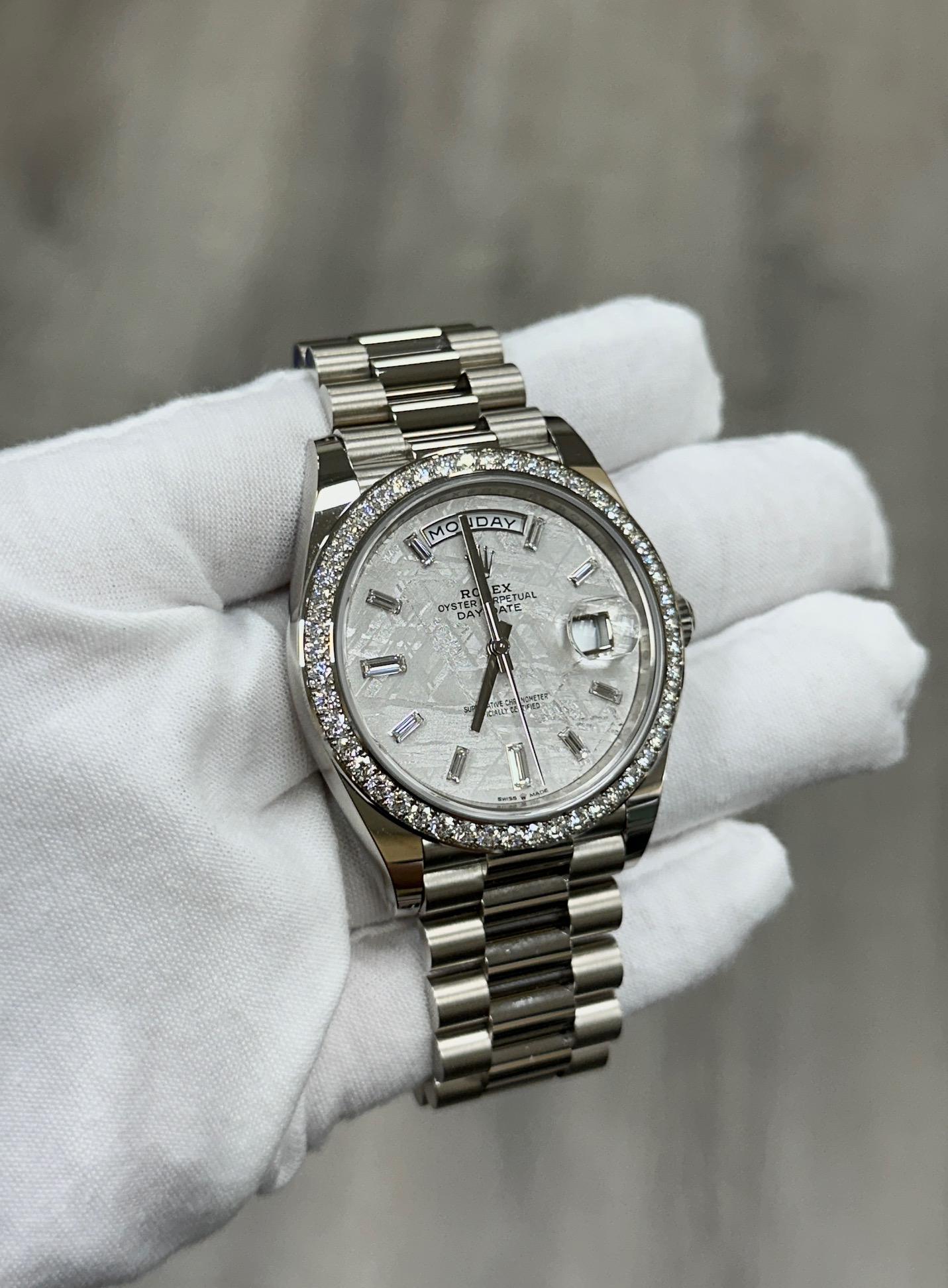 2025 Rolex Day Date 40 228349RBR Oro bianco 18 carati Meteorite Diamante Quadrante e Lunetta in vendita 3