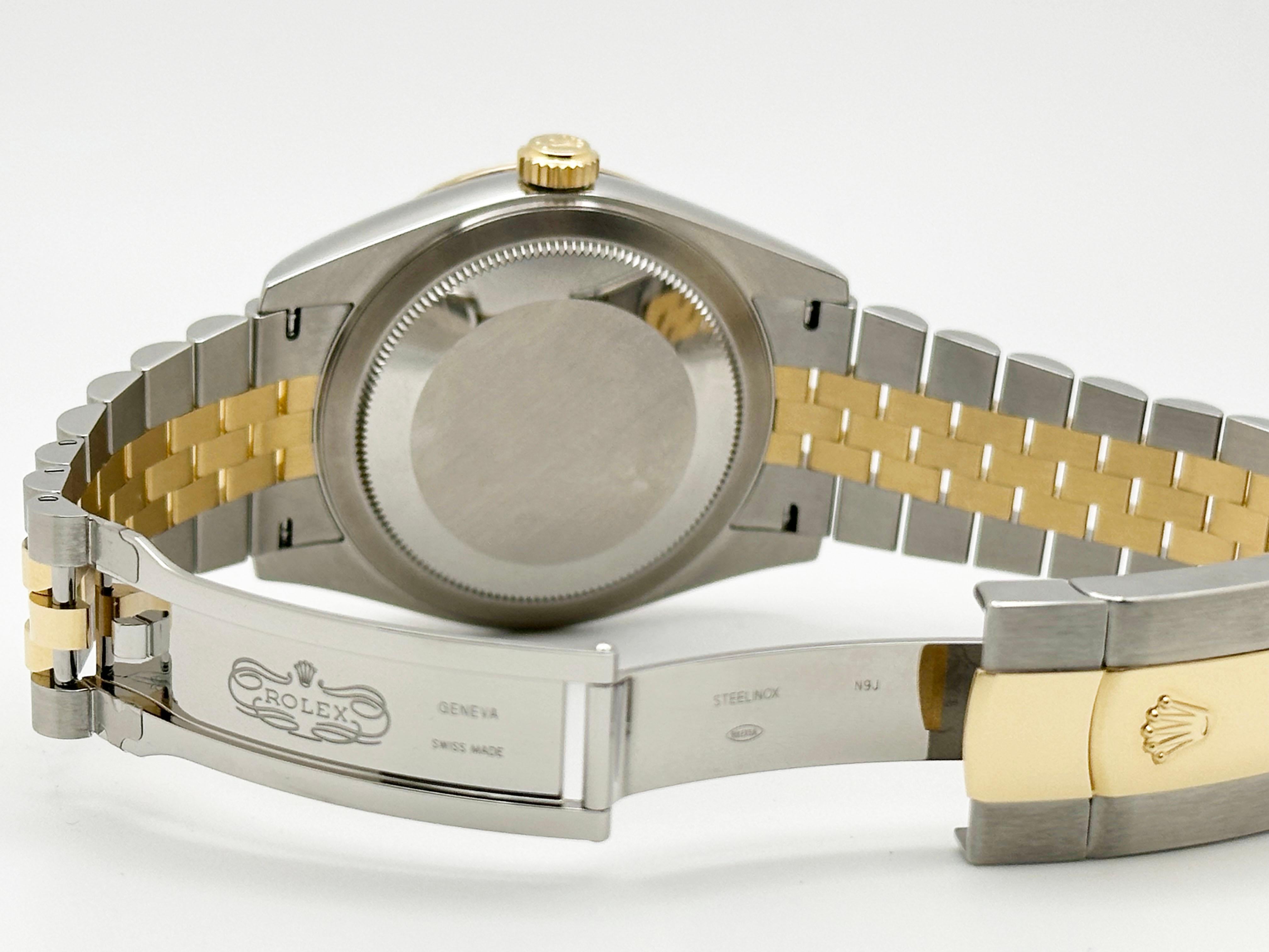 2025 Rolex Sky Dweller 336933 Quadrante Nero Oro Giallo 18K Acciaio Scatola Carta 42mm in vendita 1