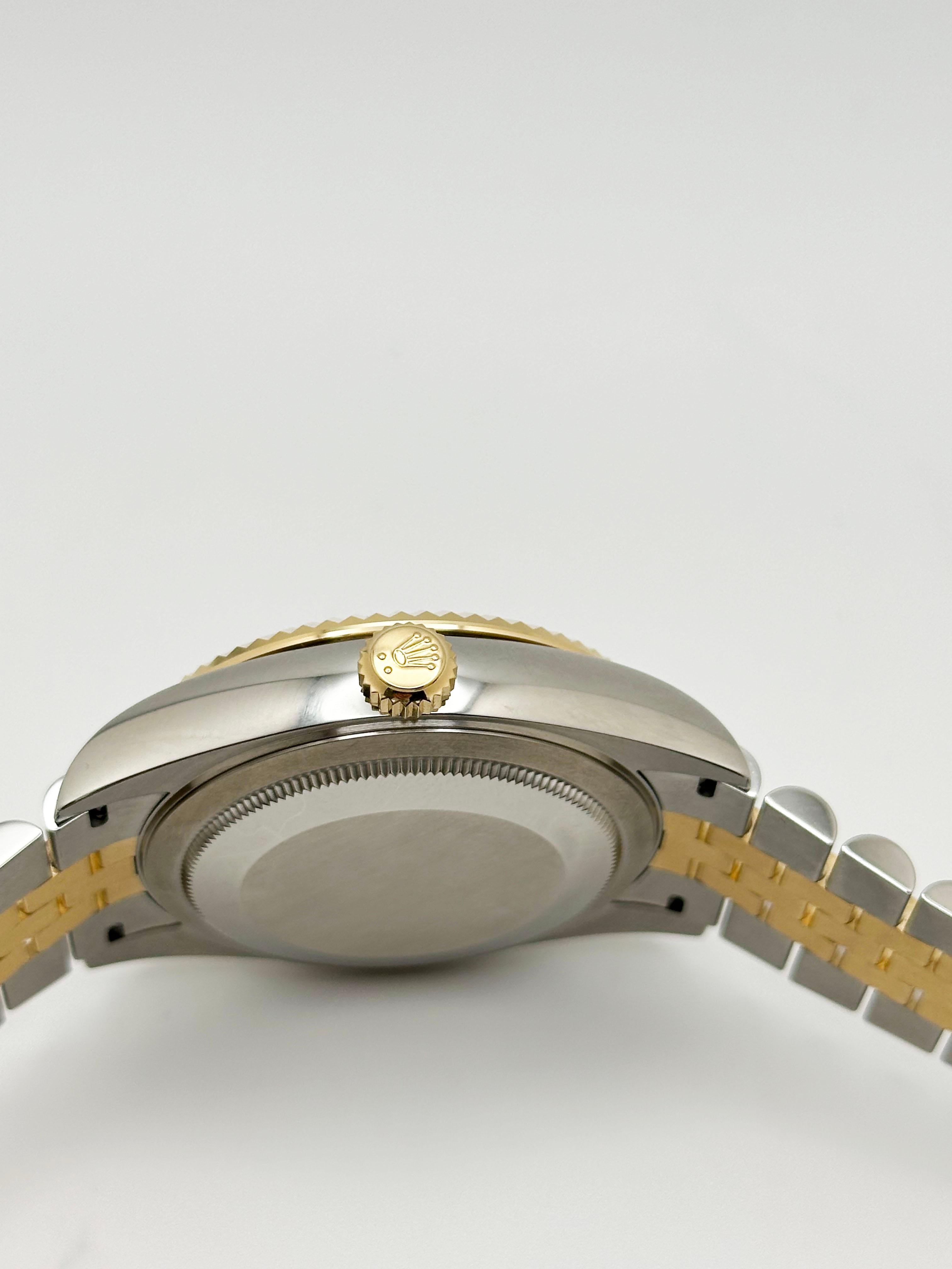 2025 Rolex Sky Dweller 336933 Quadrante Nero Oro Giallo 18K Acciaio Scatola Carta 42mm in vendita 2