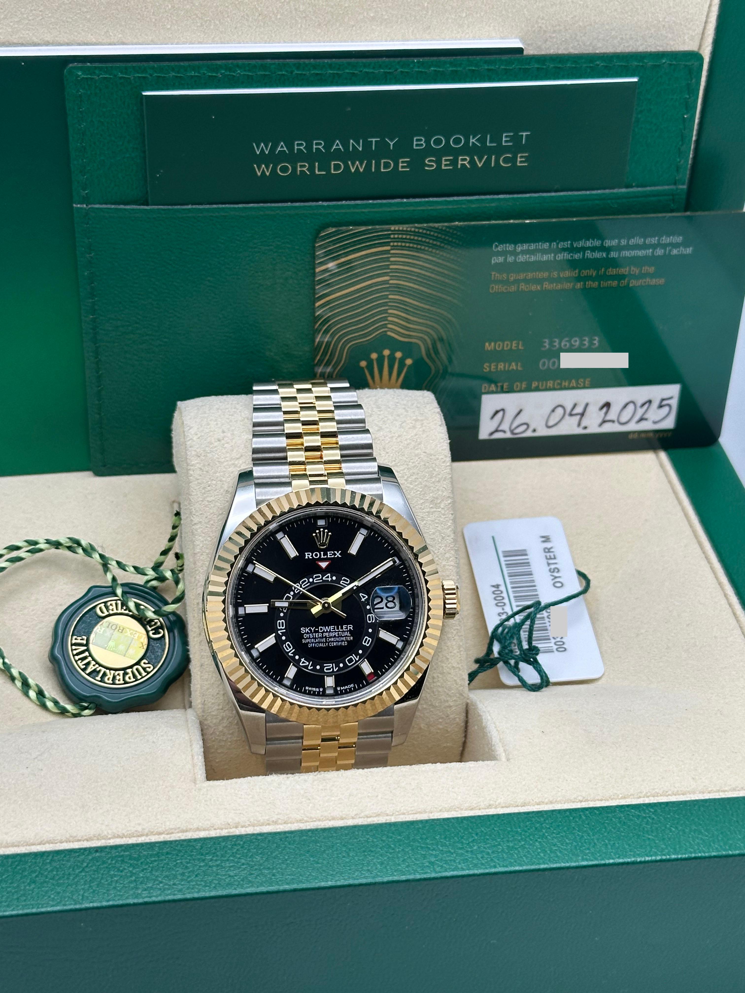 2025 Rolex Sky Dweller 336933 Quadrante Nero Oro Giallo 18K Acciaio Scatola Carta 42mm in vendita 5