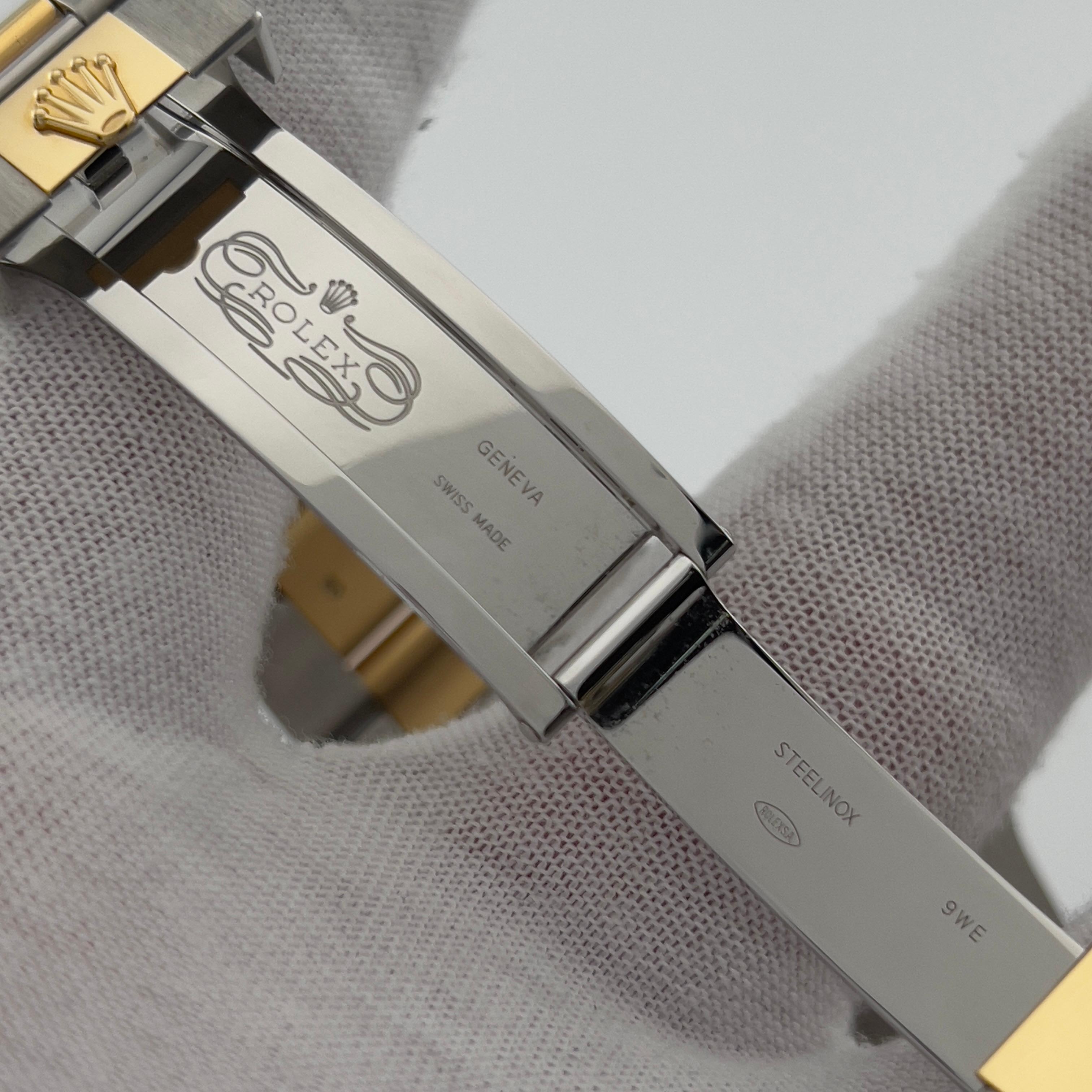 2025 Rolex Submariner 126613LN 41mm Quadrante nero Oro giallo 18 carati Steele in vendita 4