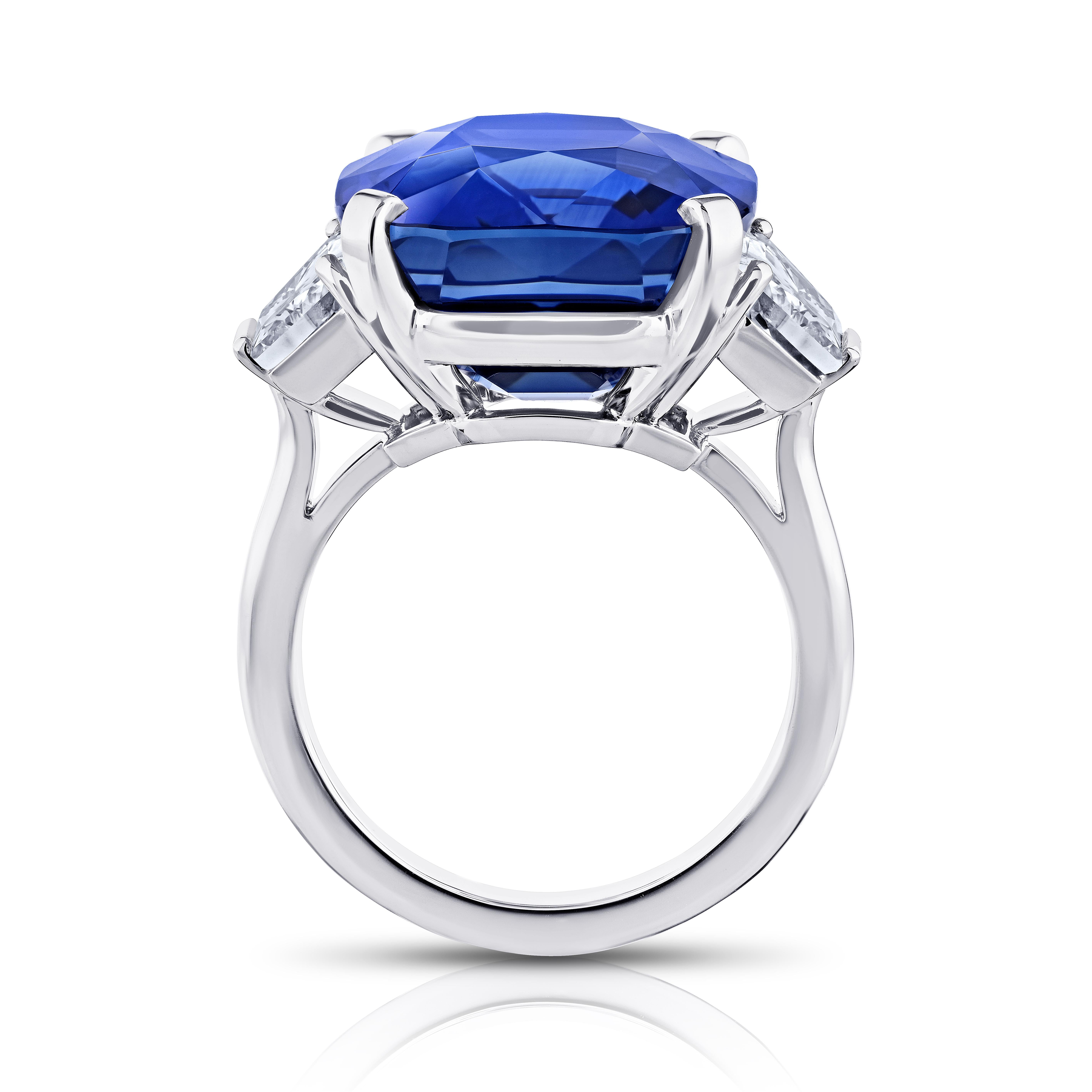 Contemporary 20.26 Carat Cushion Blue Sapphire and Diamond Platinum Ring For Sale