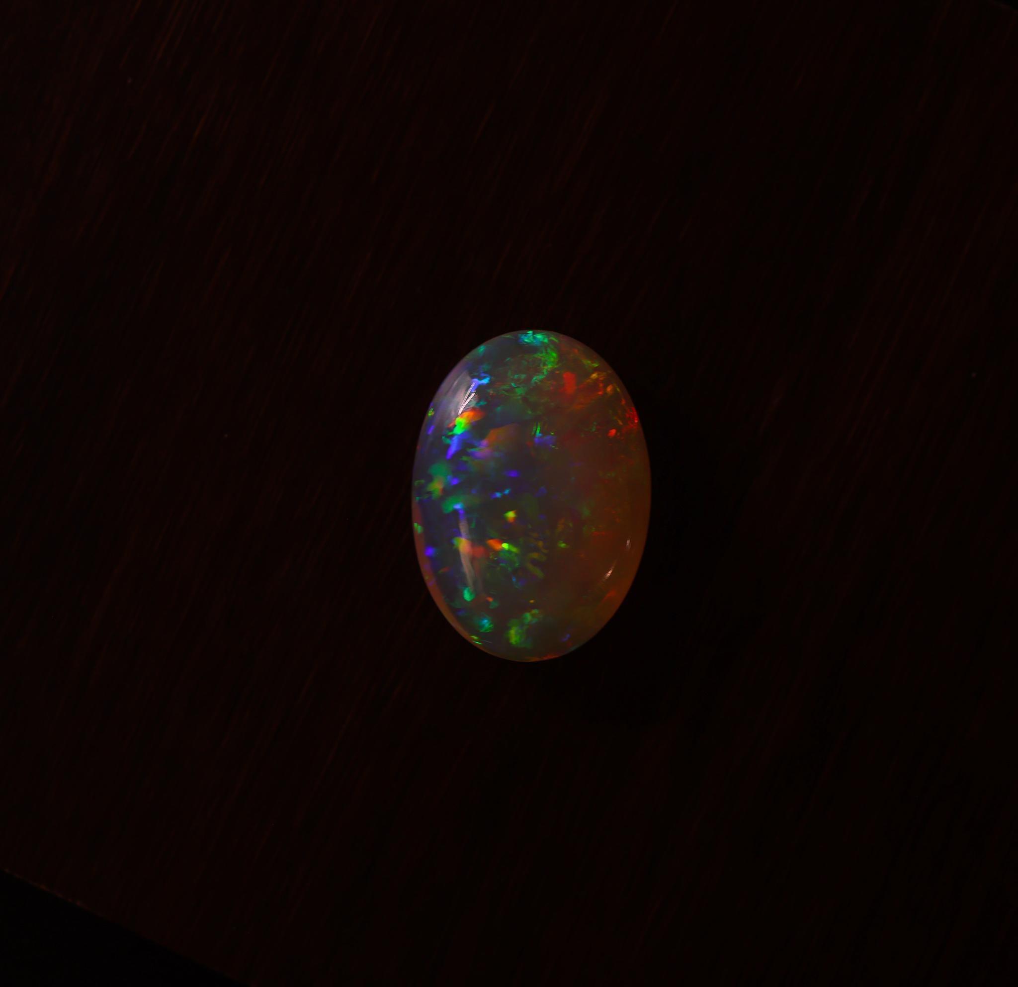 20,27 Karat Äthiopischer Opal Loser Edelstein  Oval 24x17mm im Zustand „Neu“ im Angebot in Columbus, OH