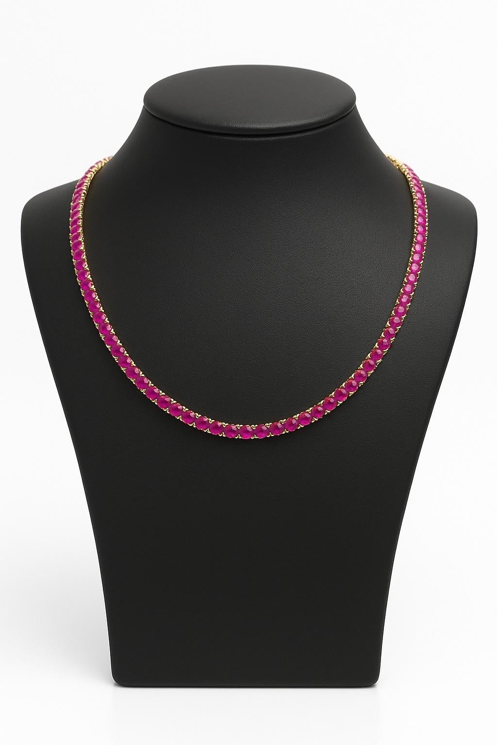 Collier en or jaune 18 carats avec rubis de Birmanie de 20,28 carats Neuf - En vente à Firenze, FI