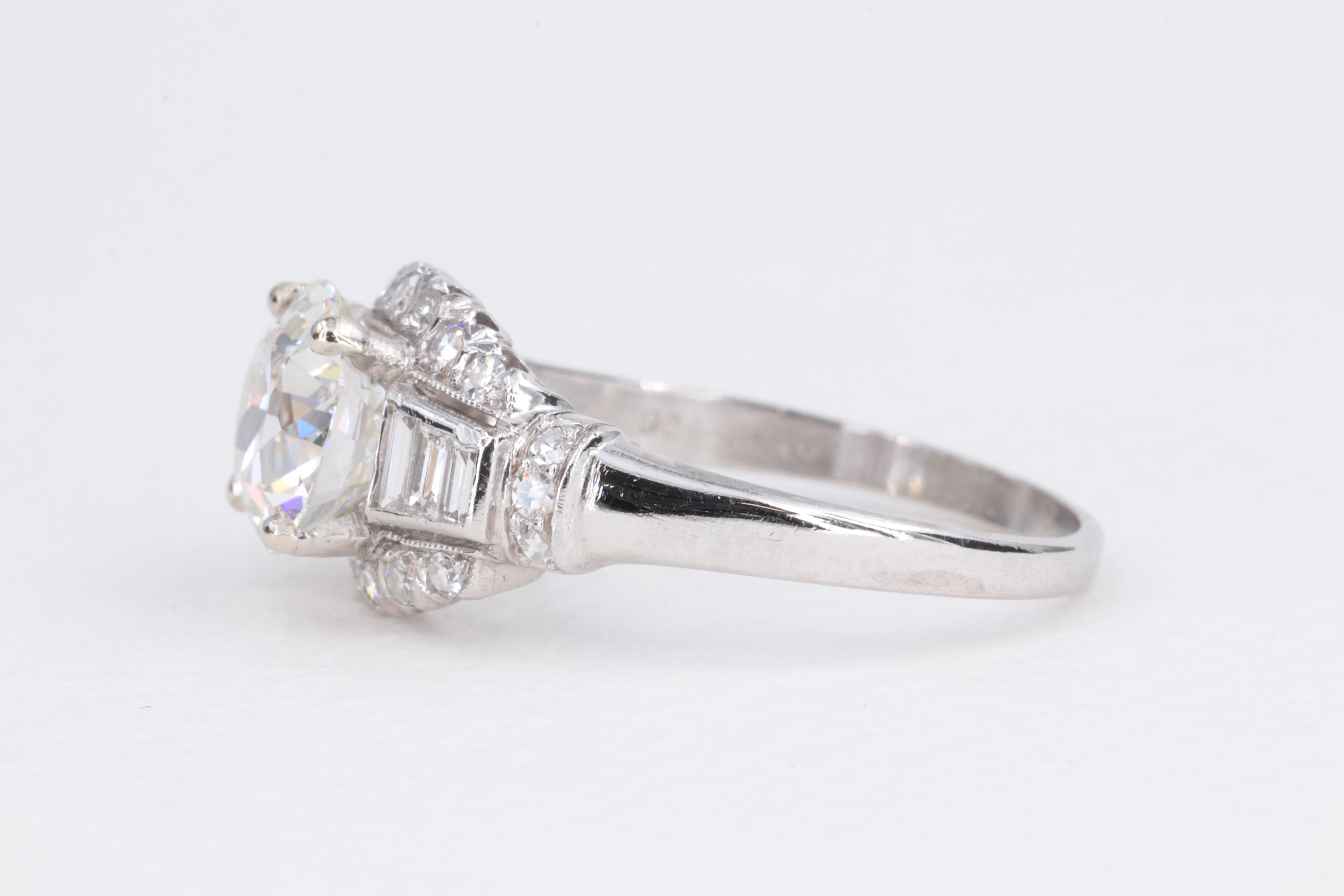 Bague de fiançailles en platine 2.02ct I VS1 Diamant taille européenne ancienne GIA Unisexe en vente