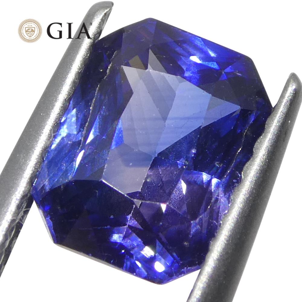 2.02ct Octagonal/Emerald Cut Purple and Blue Parti Sapphire GIA Certified (en anglais) en vente 6