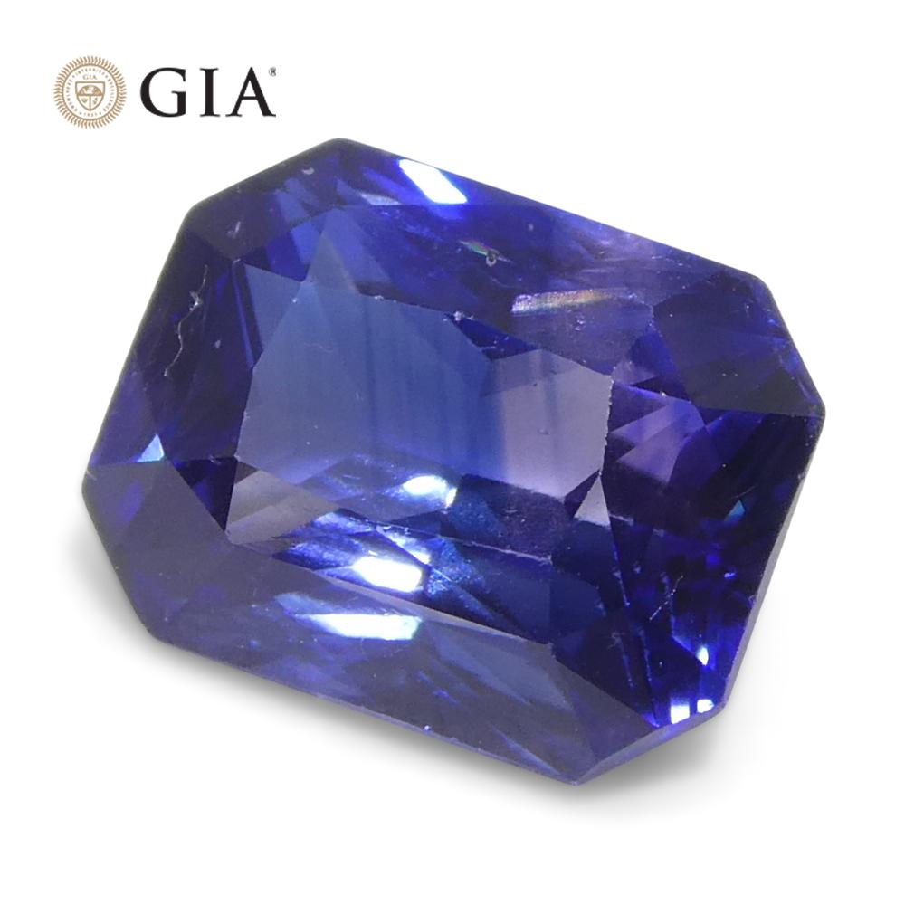 2.02ct Octagonal/Emerald Cut Purple and Blue Parti Sapphire GIA Certified (en anglais) en vente 4