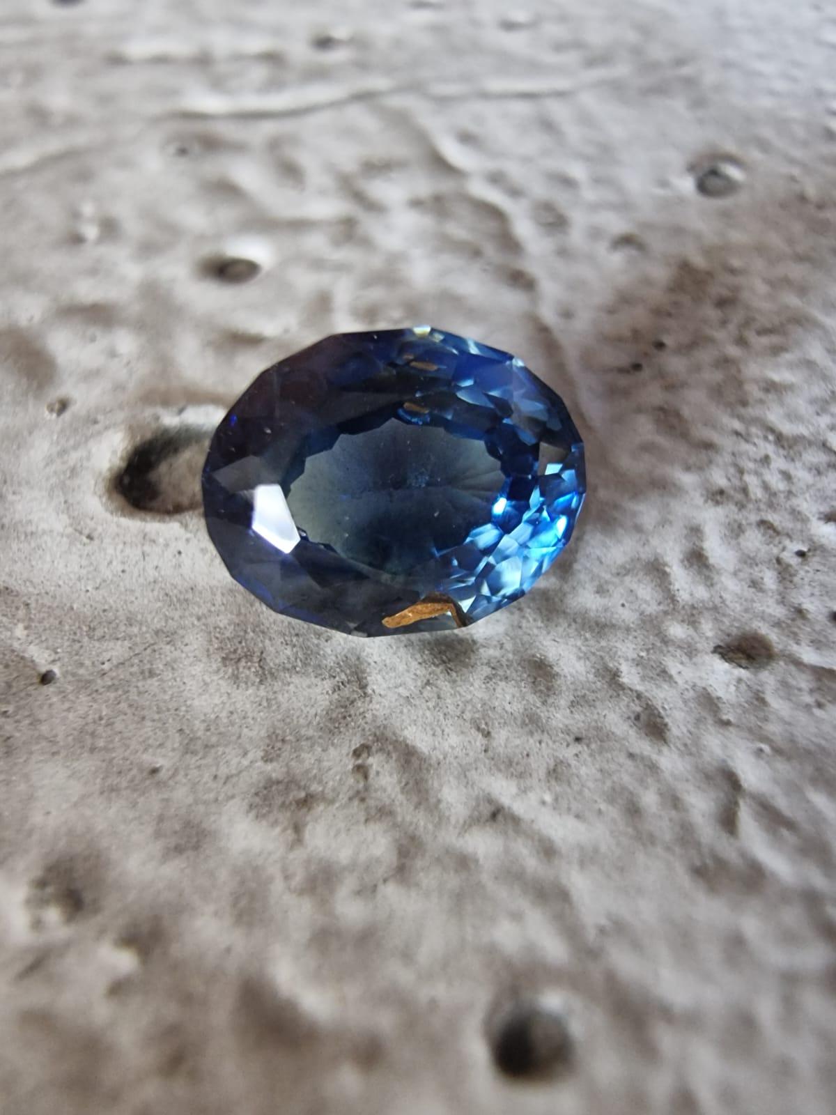 Taille ovale 2.29ct Oval Natural No Heat Blue Sapphire (Saphir bleu naturel sans chaleur) en vente