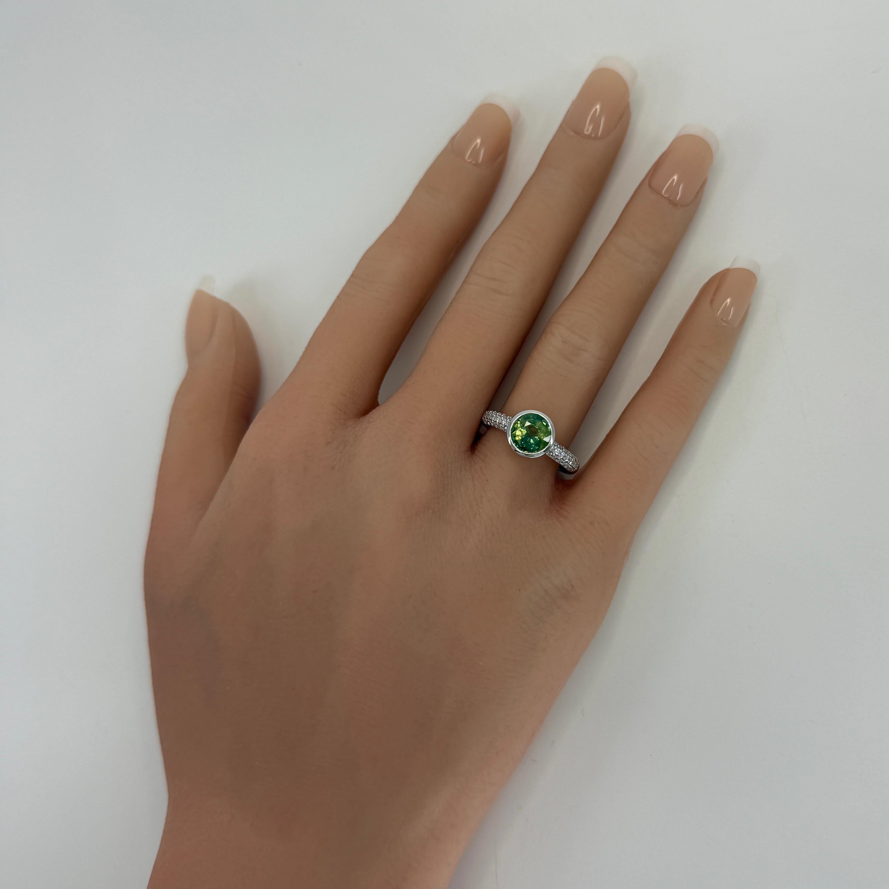 2,02ct Parti Bi Farbe Rund Grün Gelb Saphir & Diamant 18k Weißgold Ring im Zustand „Neu“ im Angebot in Birmingham, GB