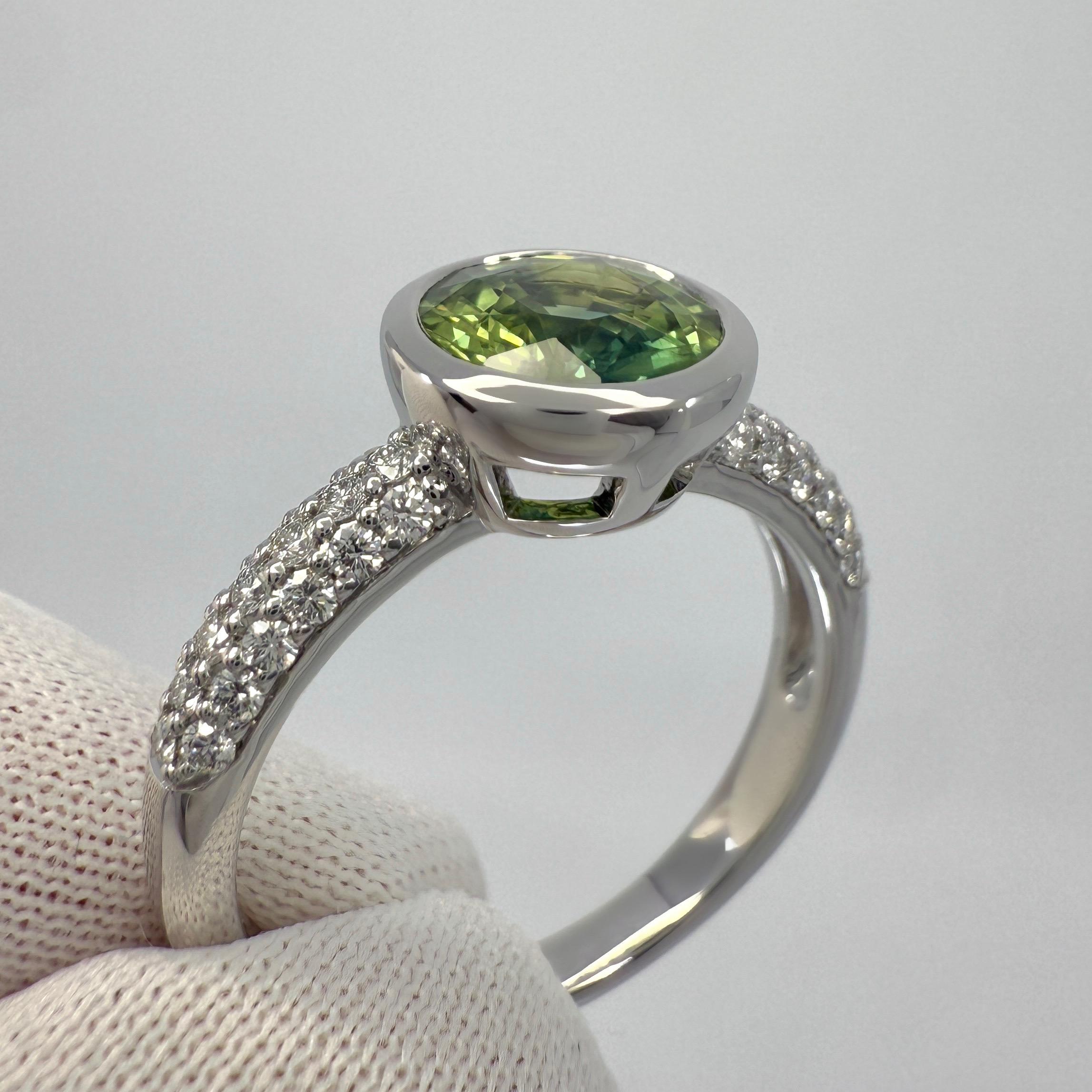 2,02ct Parti Bi Farbe Rund Grün Gelb Saphir & Diamant 18k Weißgold Ring für Damen oder Herren im Angebot