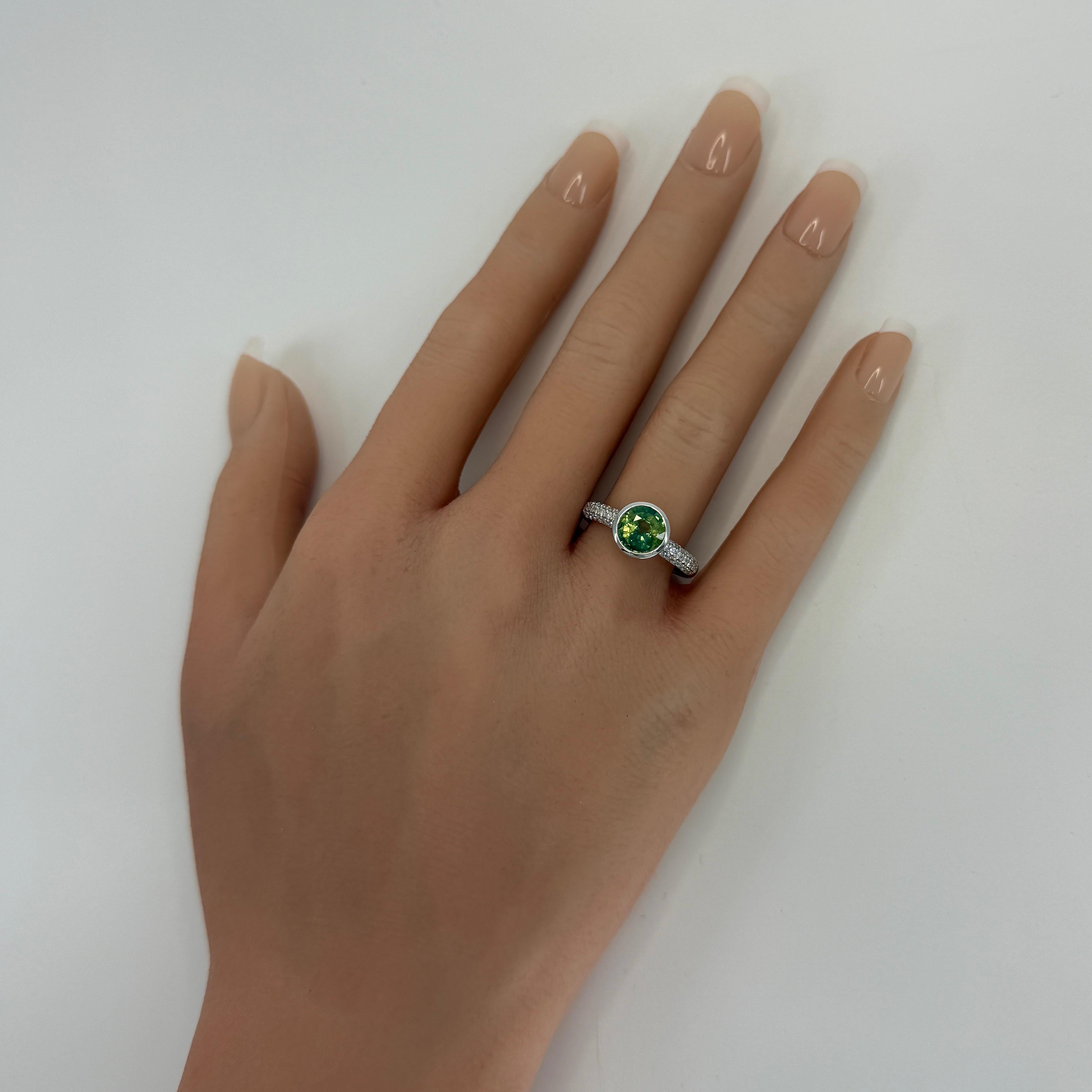 2,02ct Parti Bi Farbe Rund Grün Gelb Saphir & Diamant 18k Weißgold Ring im Angebot 1