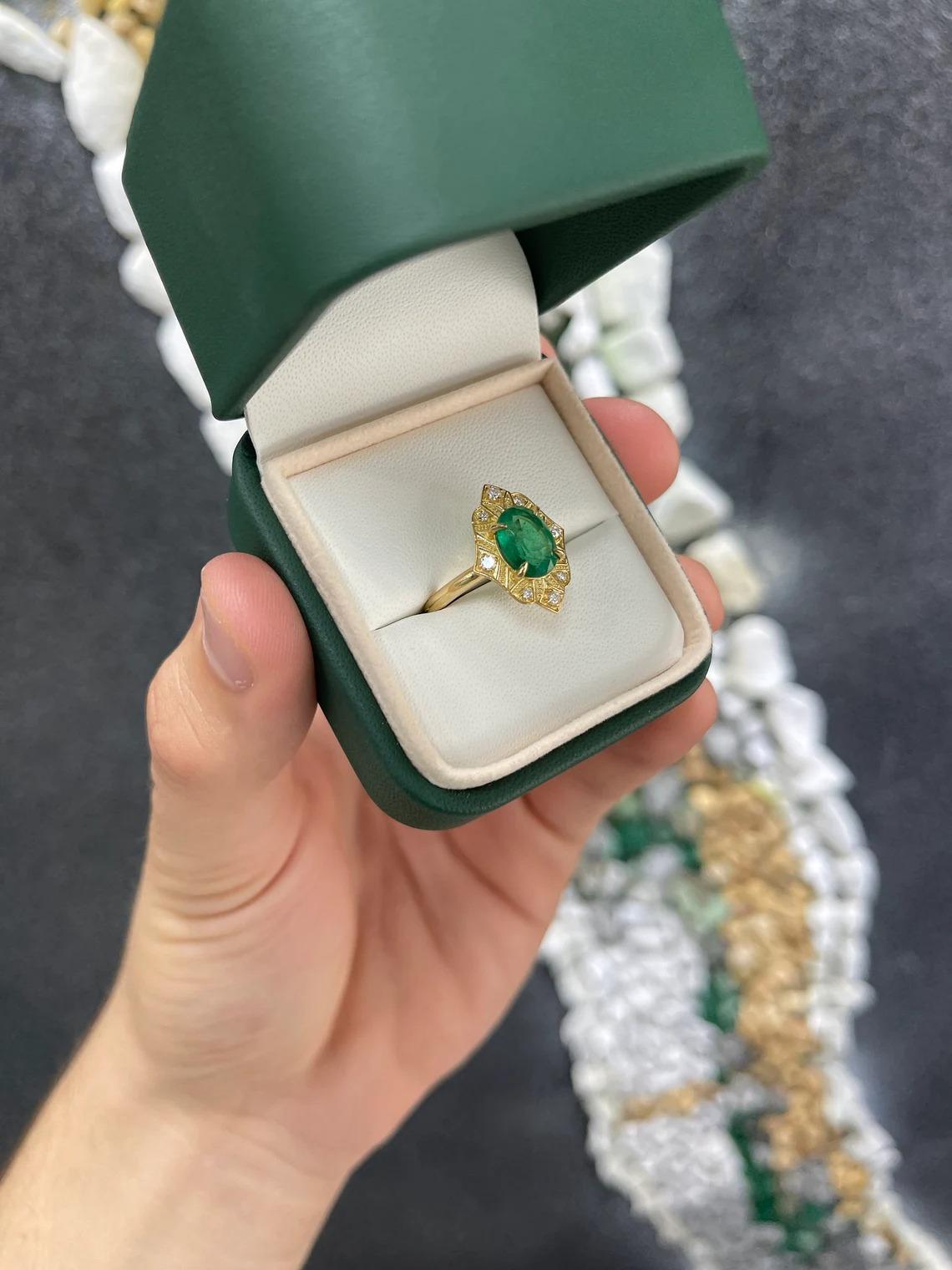 Women's AAA+ real 2.02tcw Emerald-Oval Cut & Diamond Accent Vintage 18K Gold Ring Gift For Sale