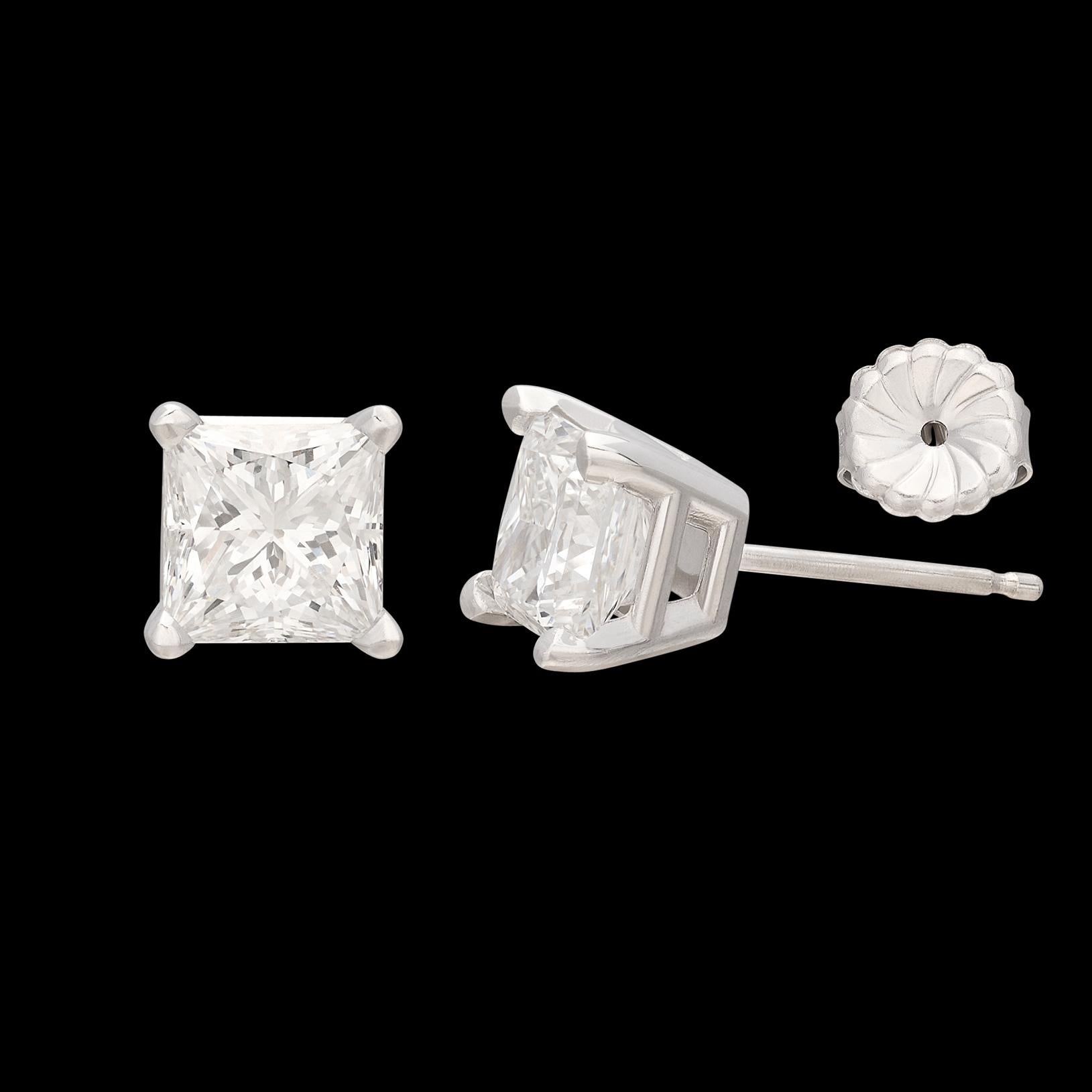 2.03 carat GIA Princess Cut Diamond Stud Earrings In New Condition For Sale In San Francisco, CA