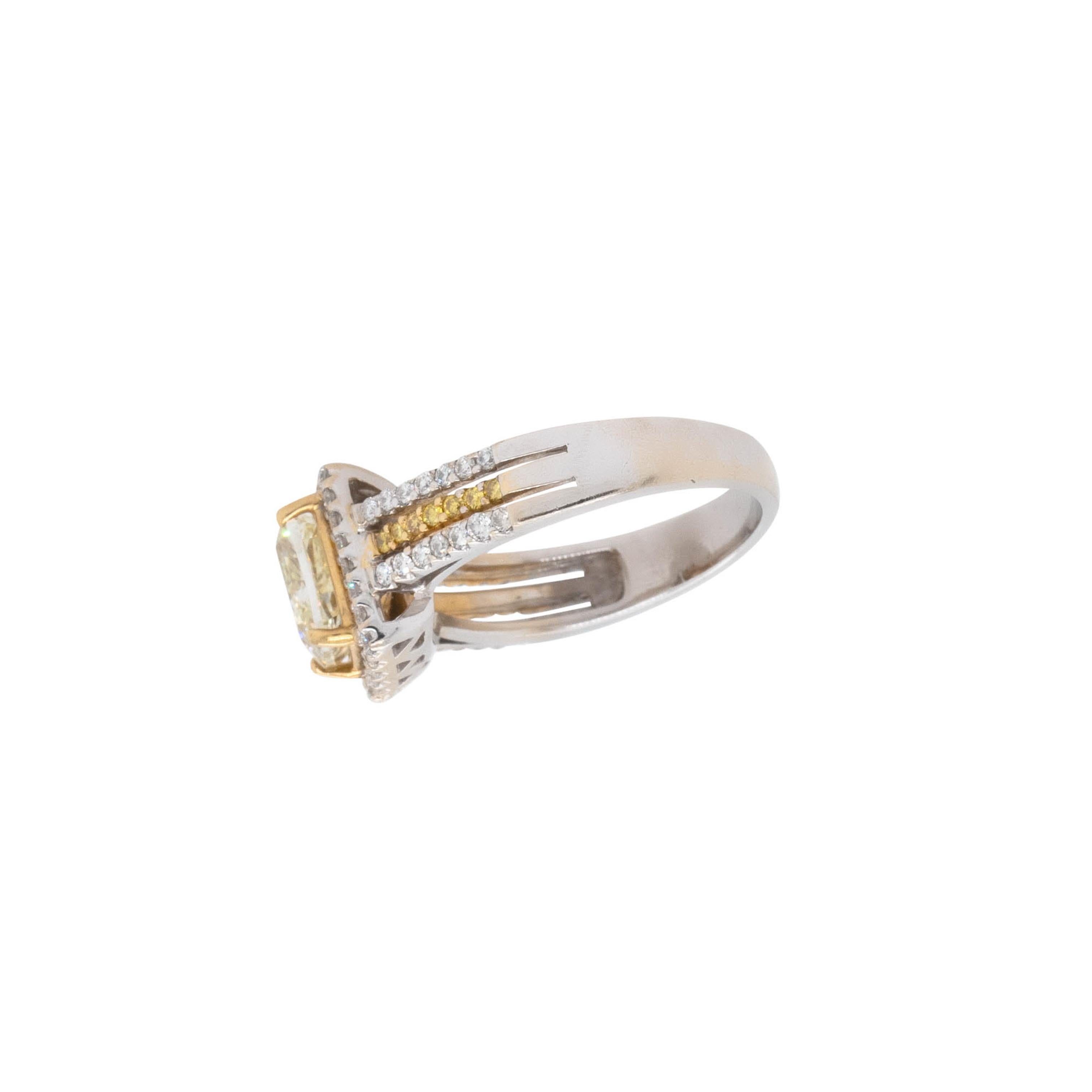 2,03 Karat Natürlicher Cushion-Schliff Fancy Yellow Wide Ring 2