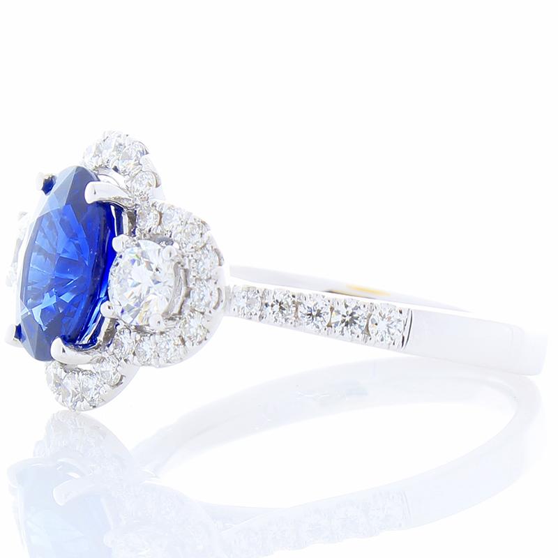 Contemporary AGL Certified 2.03 Carat Oval Sapphire & Diamond Cocktail Ring in 18K Gold