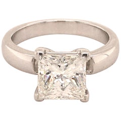Anello con diamante taglio principessa da 2,03 carati in oro bianco 18 carati di Bucherer