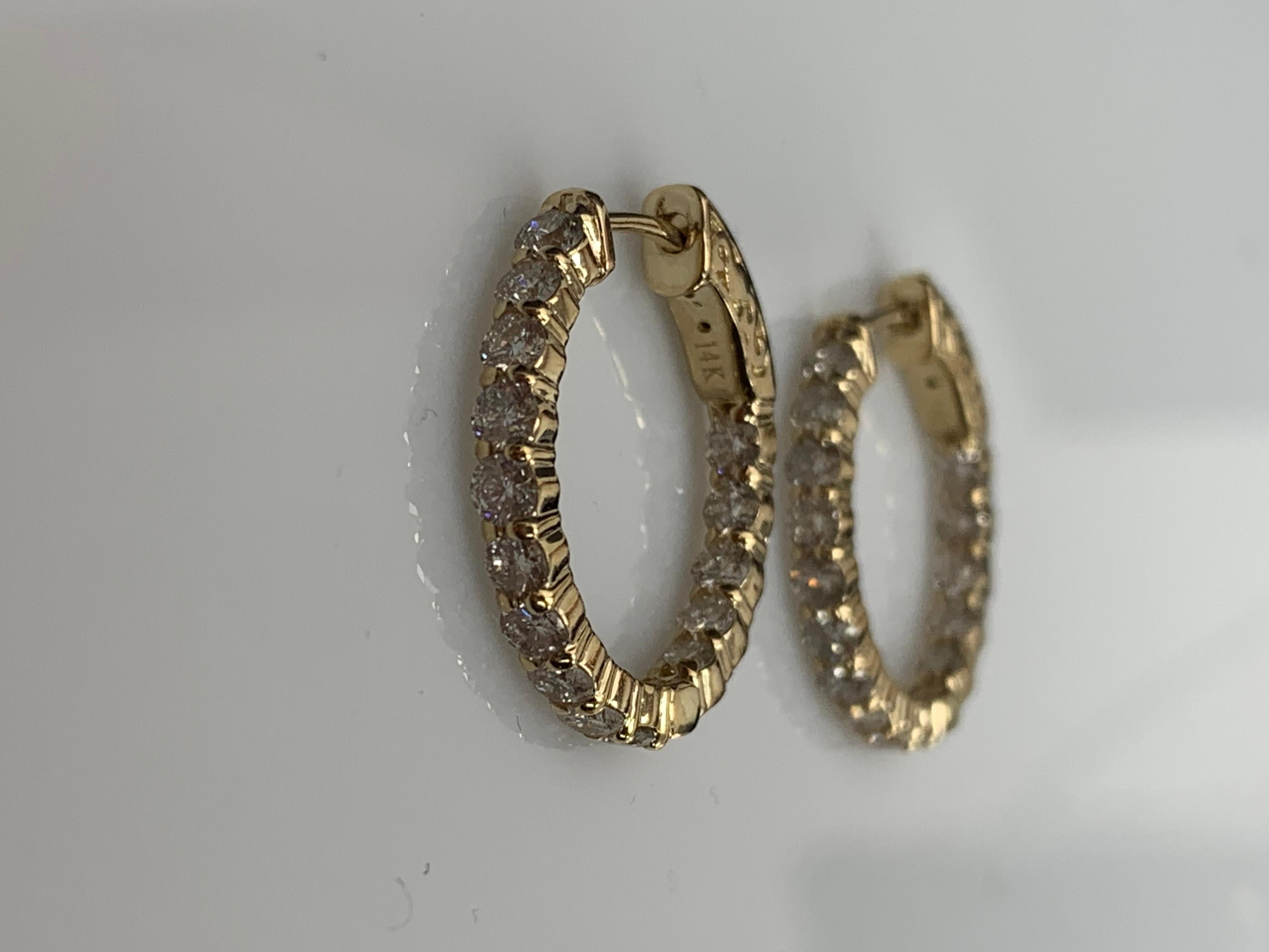 Women's 2.03 Carat Round Cut Diamond Hoop Earrings in 14K Yellow Gold For Sale