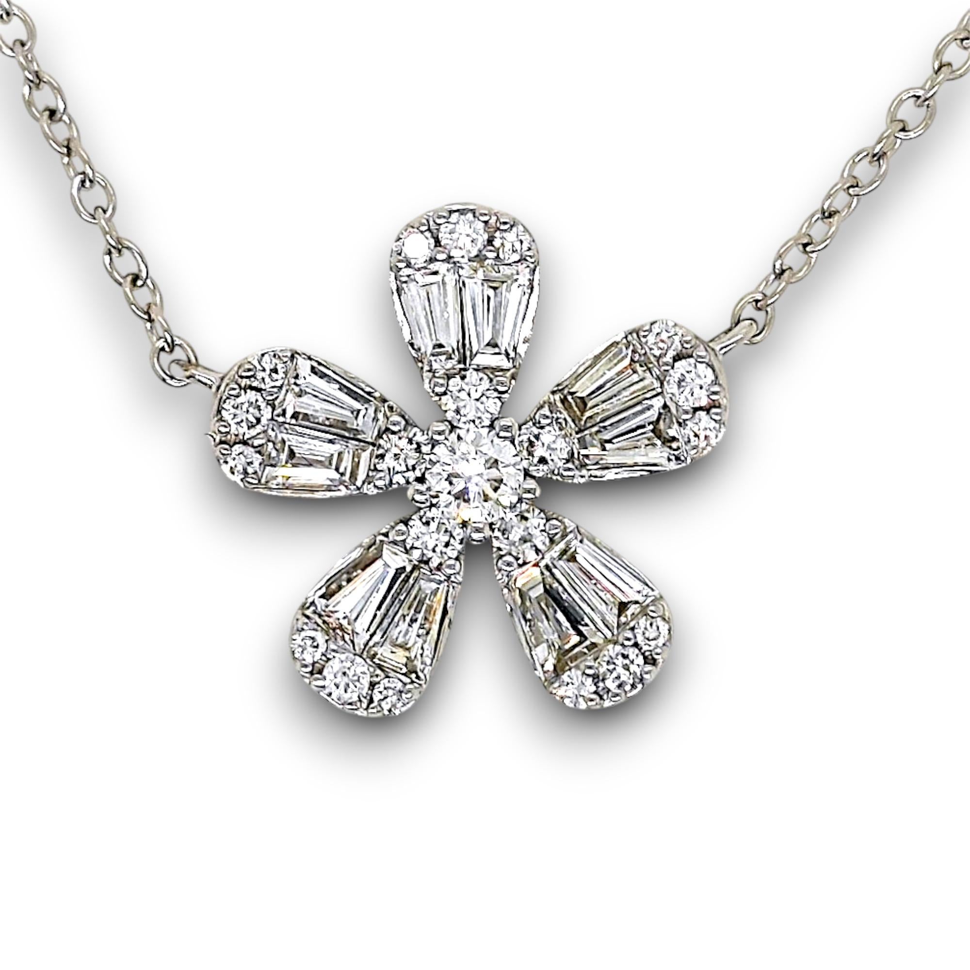 Collar de oro blanco con diamantes de 2.03 quilates en Nuevo estado para la venta en New York, NY