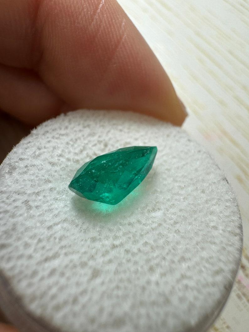 Donna 2,03 Ct 11x7,5 Smeraldo colombiano verde intenso con taglio a pera - Pietra di nascita autentica di maggio in vendita
