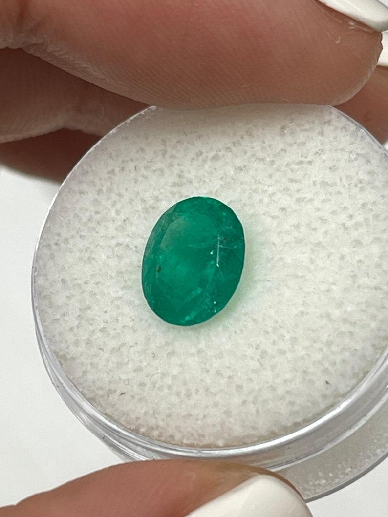 2,03 Ct 9x8 Smeraldo ovale colombiano verde scuro sciolto In condizioni Nuovo in vendita a Jupiter, FL