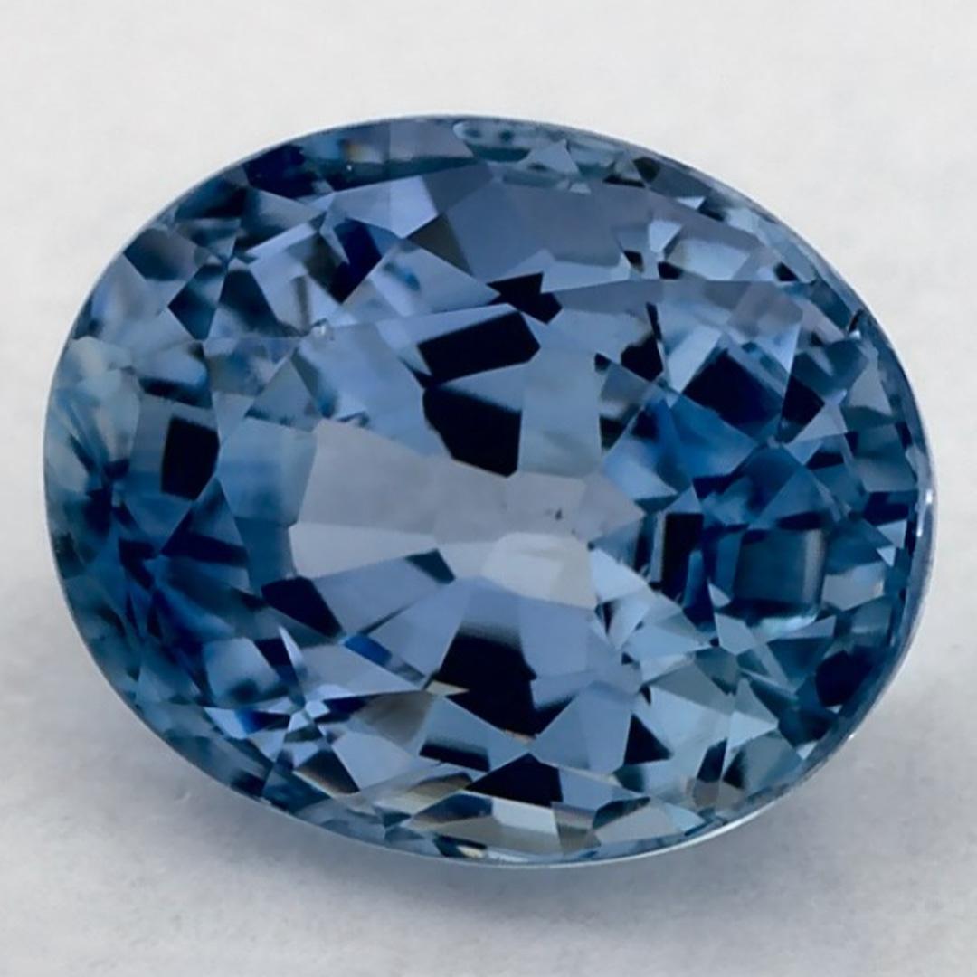 Taille ovale 2.03 Ct Blue Sapphire Oval Loose Gemstone (pierre précieuse en vrac) en vente