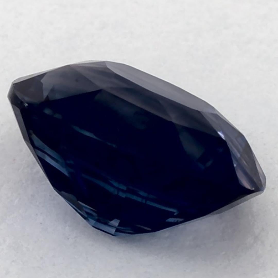 2.03 Karat Blauer Saphir Oval Loser Edelstein im Angebot 1