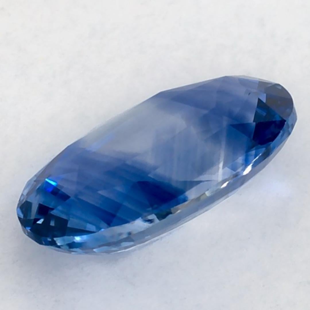 2.03 carati di zaffiro blu ovale sfuso in vendita 3
