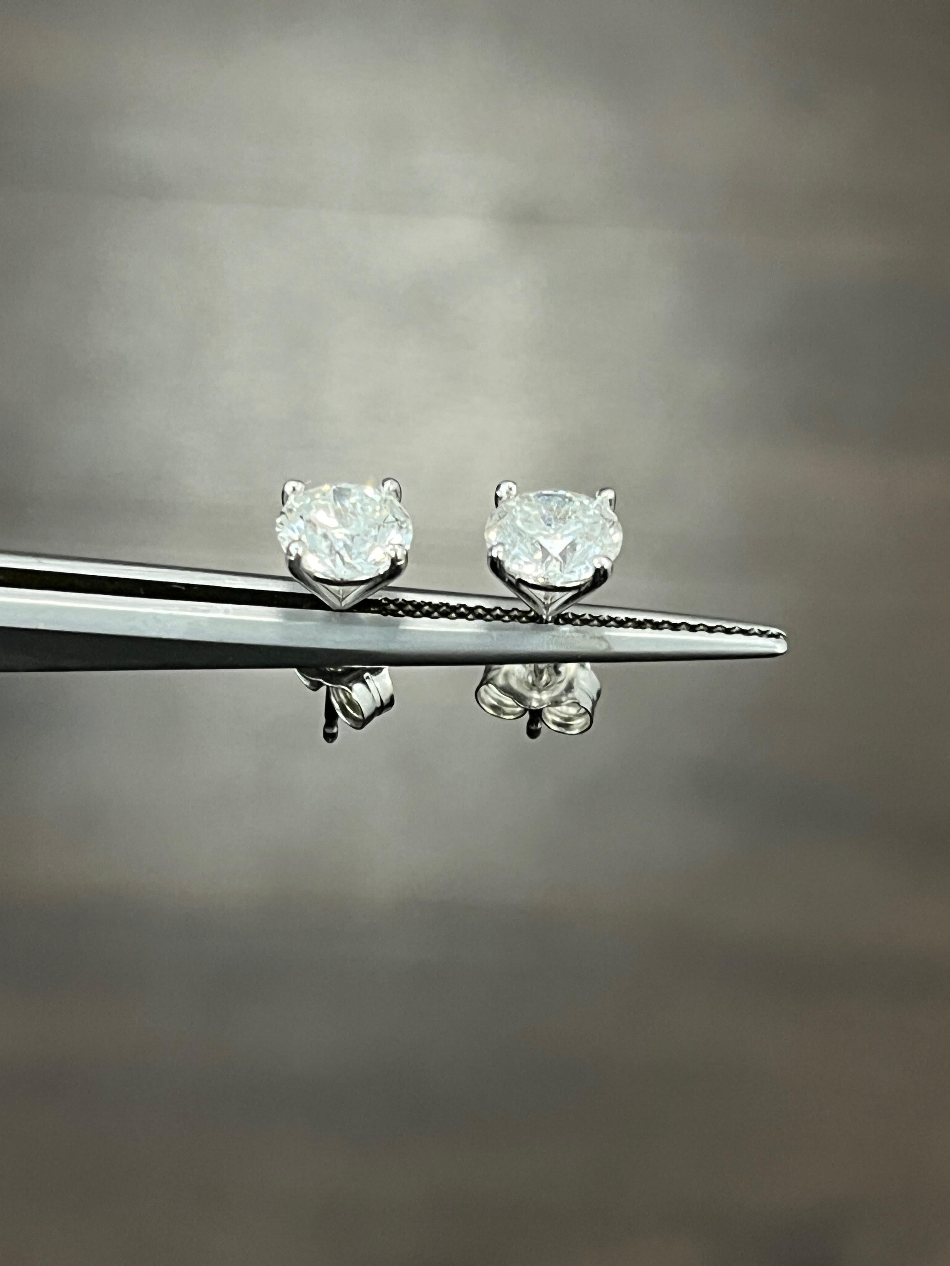 Women's or Men's 2.03 ct Diamond Stud Earrings  For Sale