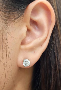 Pendientes de diamantes de 2.03 ct