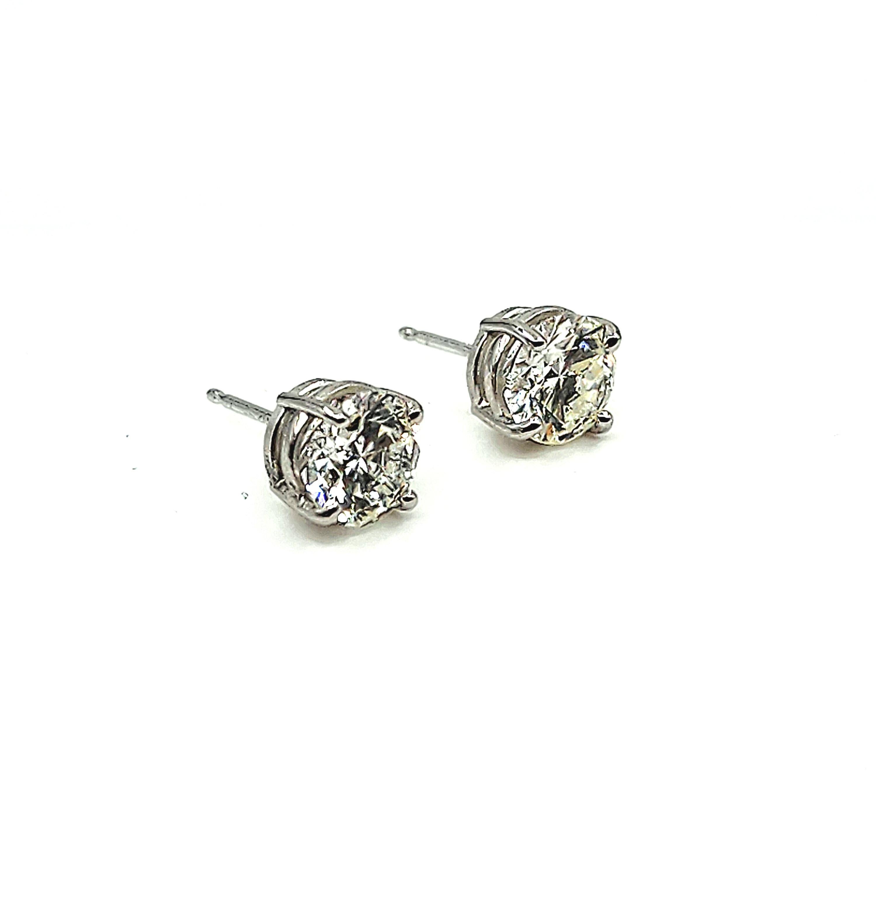 Modern 2.03 ct Diamond Stud Earrings For Sale