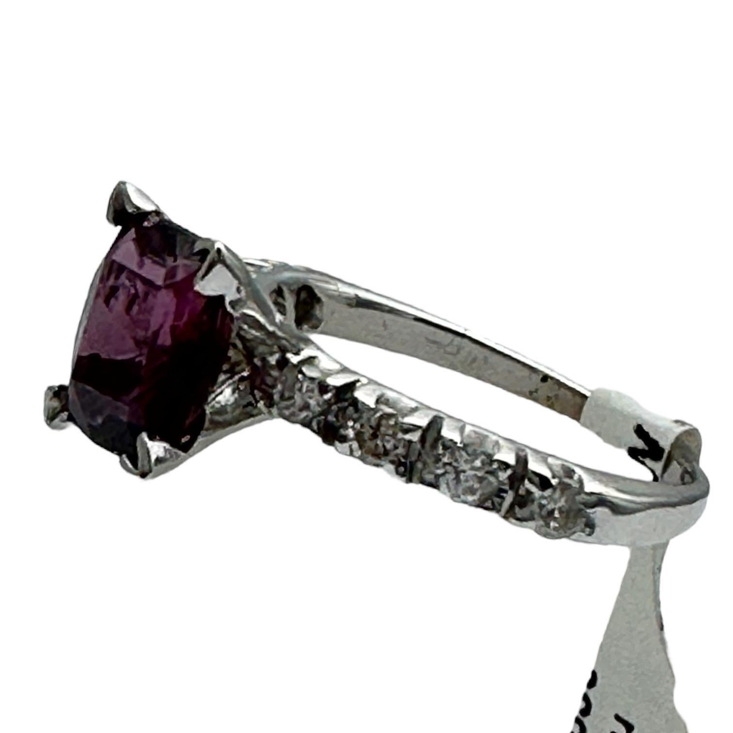 2.03 Ct Reddish Purple Sapphire and Diamond Ring For Sale 5