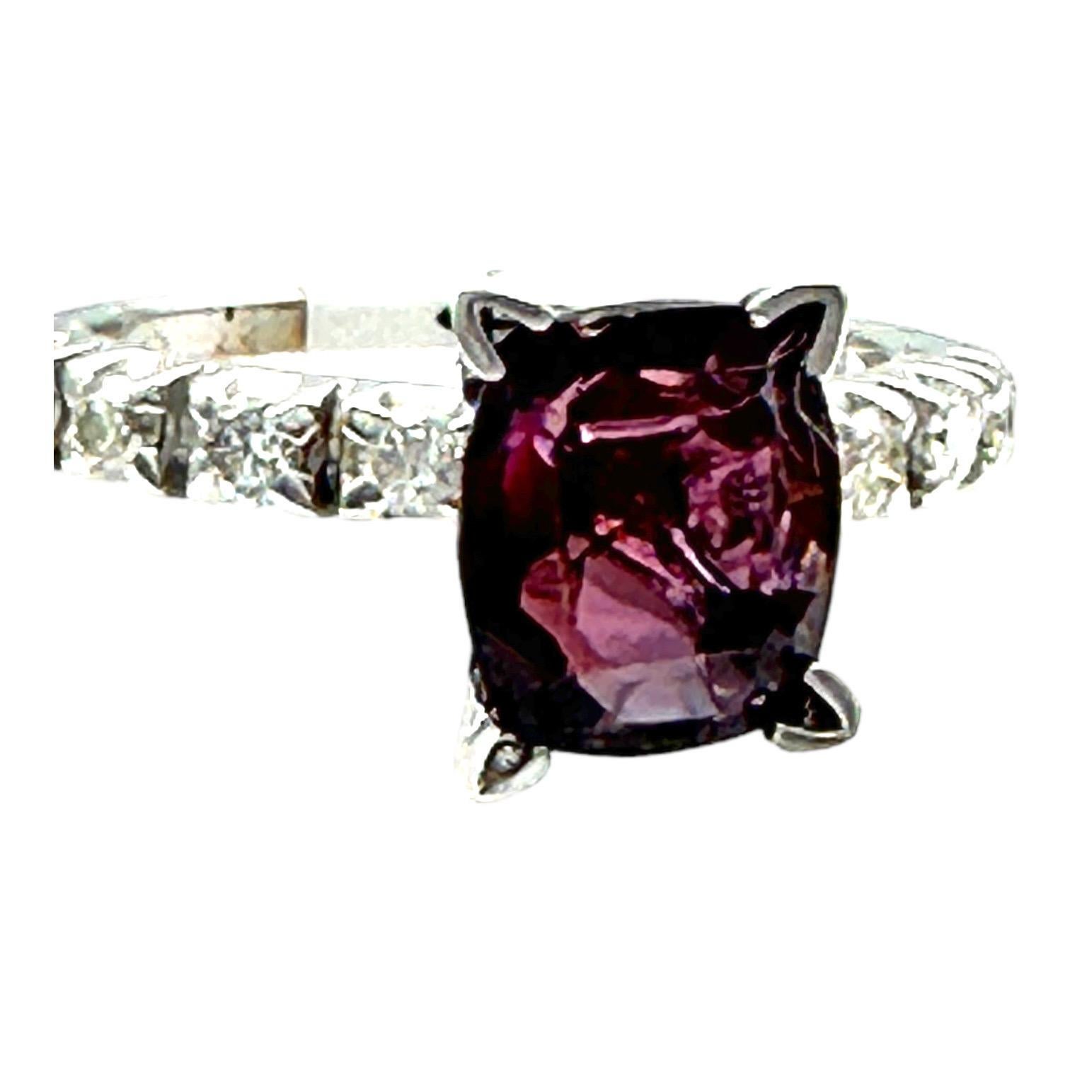 2.03 Ct Reddish Purple Sapphire and Diamond Ring For Sale 2