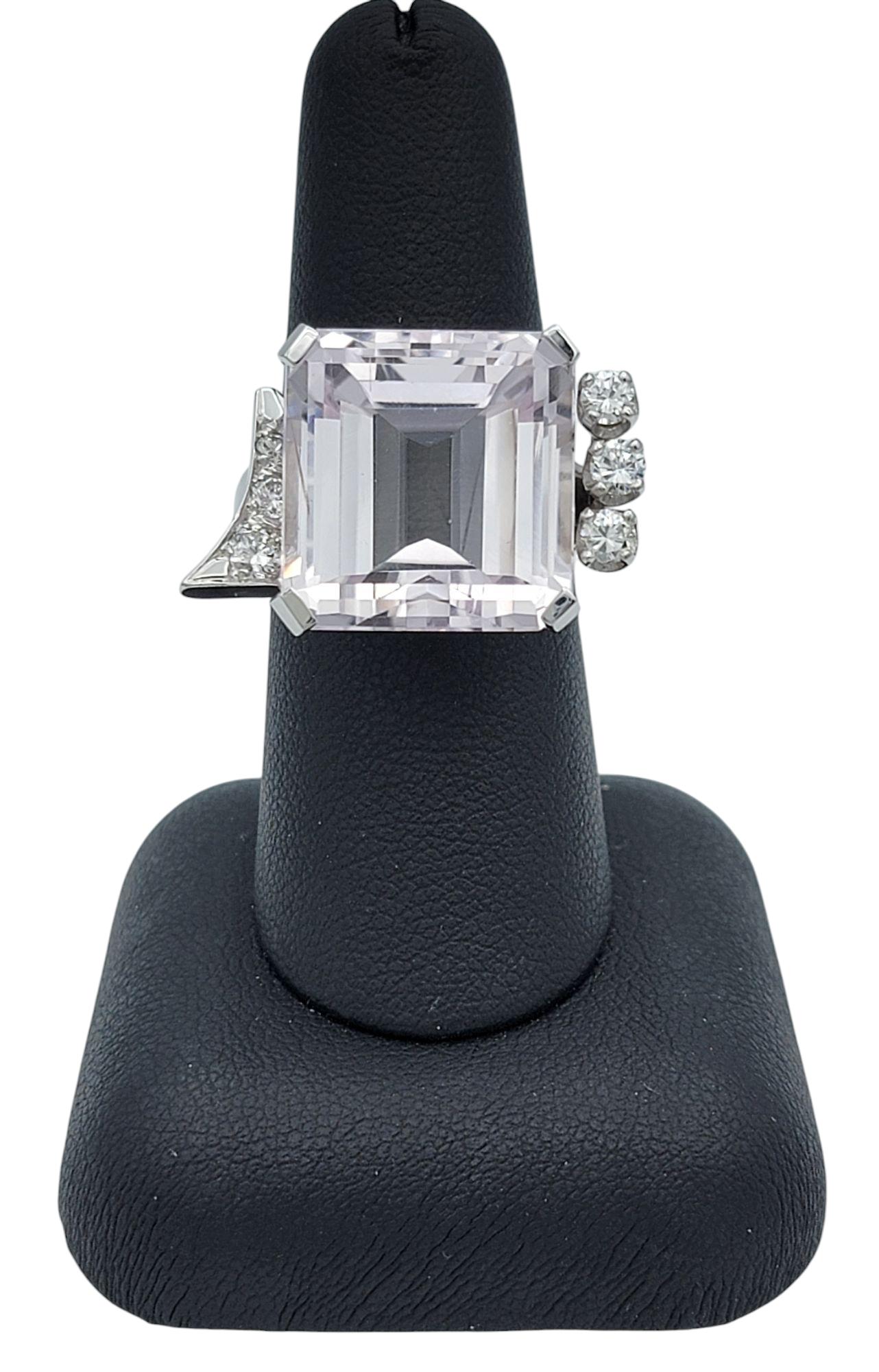 20,32 Karat Quadratischer Kunzit-Cocktailring mit Diamanten im Smaragdschliff aus 14 Karat Gold im Angebot 5