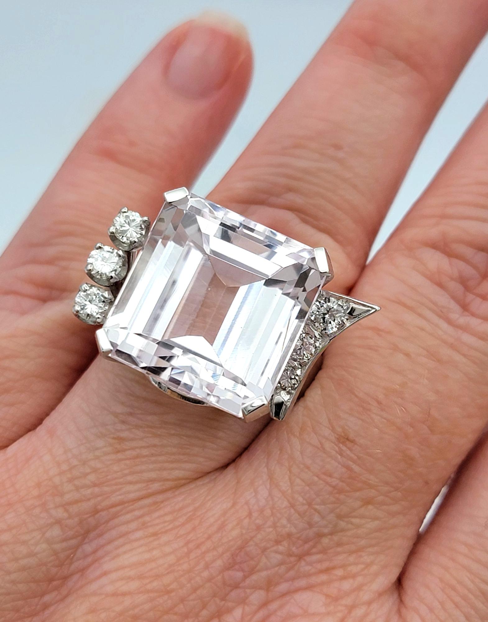 20,32 Karat Quadratischer Kunzit-Cocktailring mit Diamanten im Smaragdschliff aus 14 Karat Gold im Angebot 4