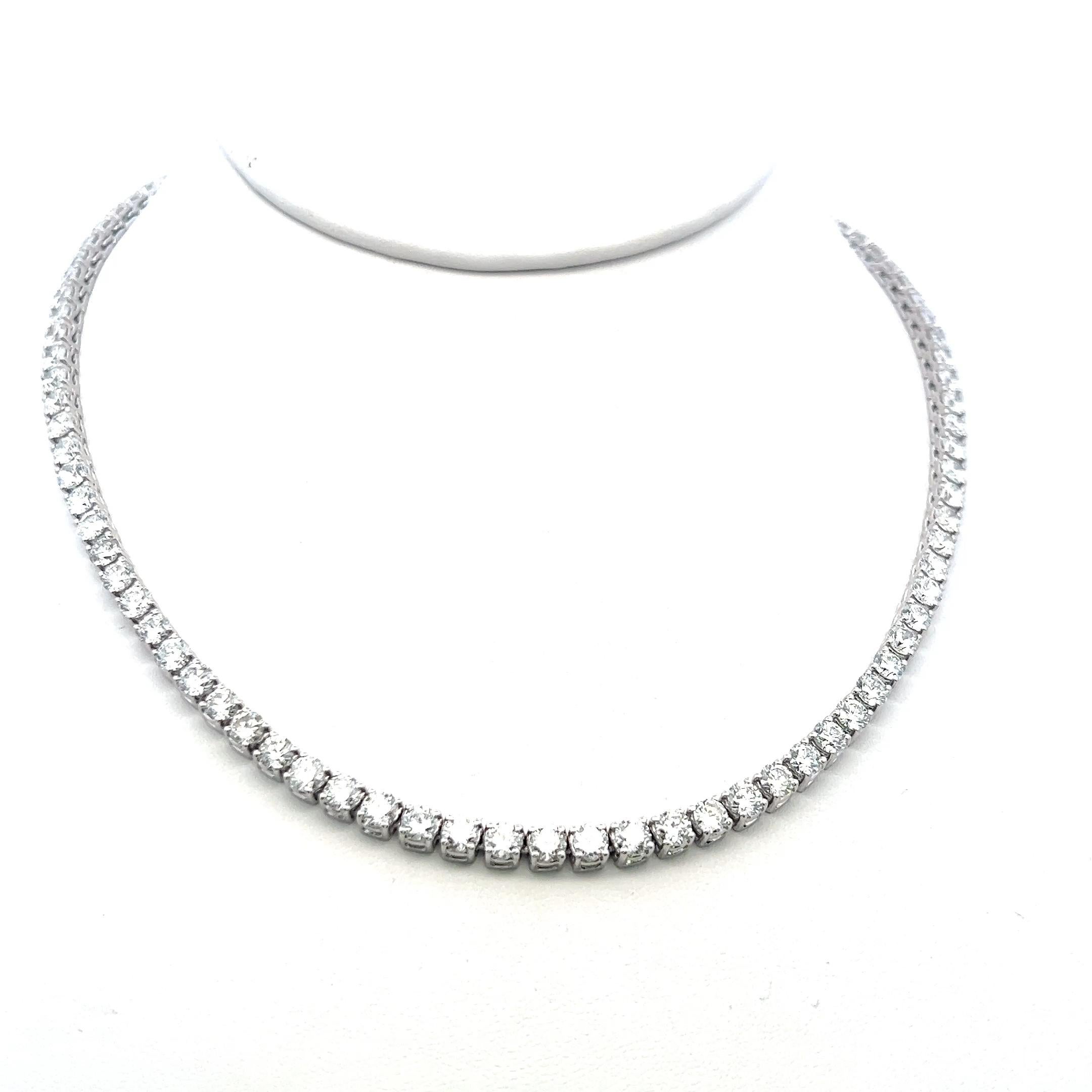20.33 Carat Round Brilliant G VS Diamond 14 Karat White Gold Riviera Necklace Neuf - En vente à New York, NY