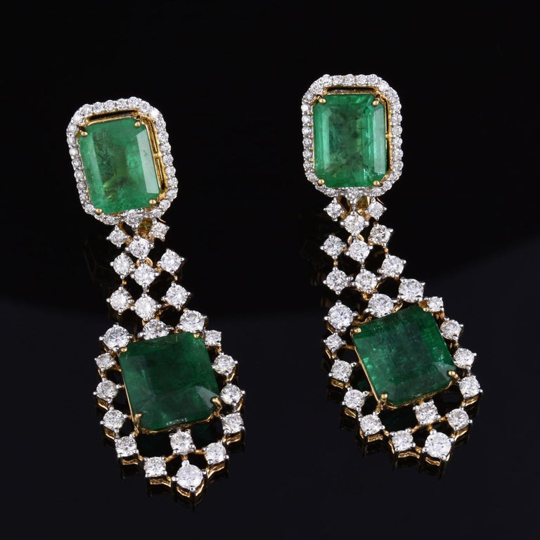 Mixed Cut 20.35 Carat Emerald Diamond 18 Karat Gold Earrings For Sale