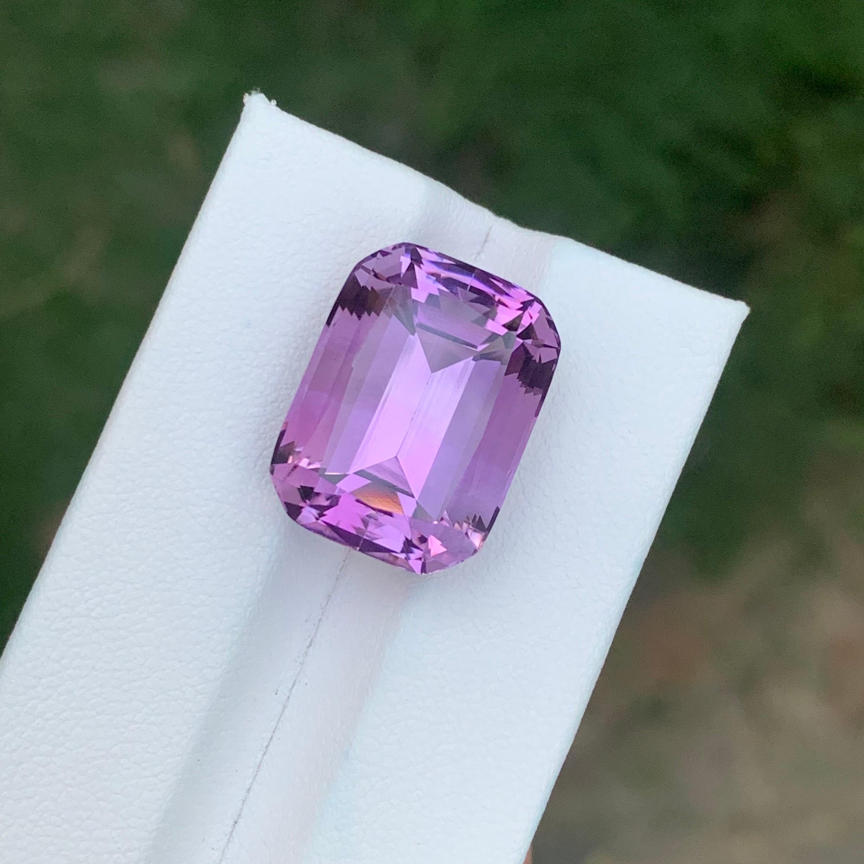 20.35 Carat Natural Loose Amethyst Cushion Shape Gemstone In New Condition For Sale In Peshawar, PK